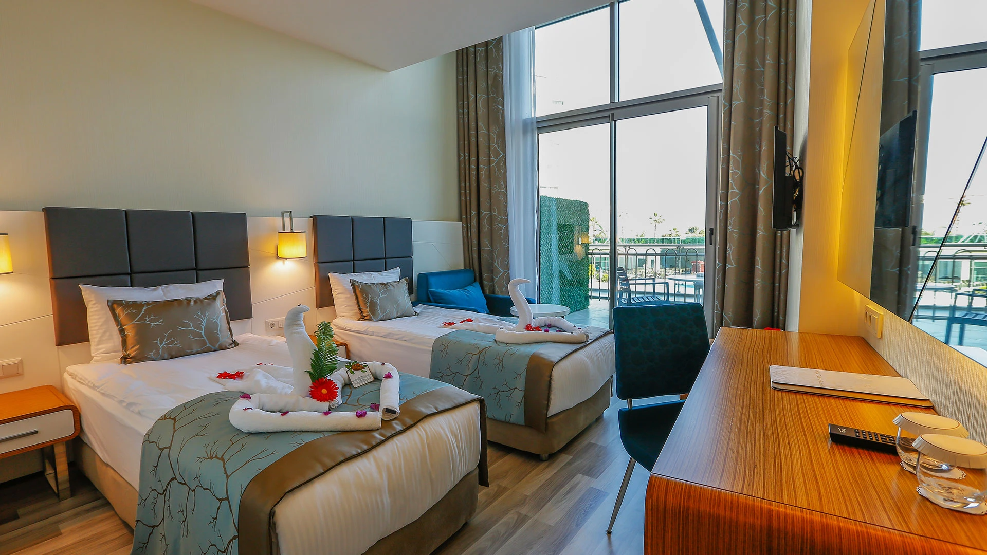 Xoria Deluxe Hotel – 21