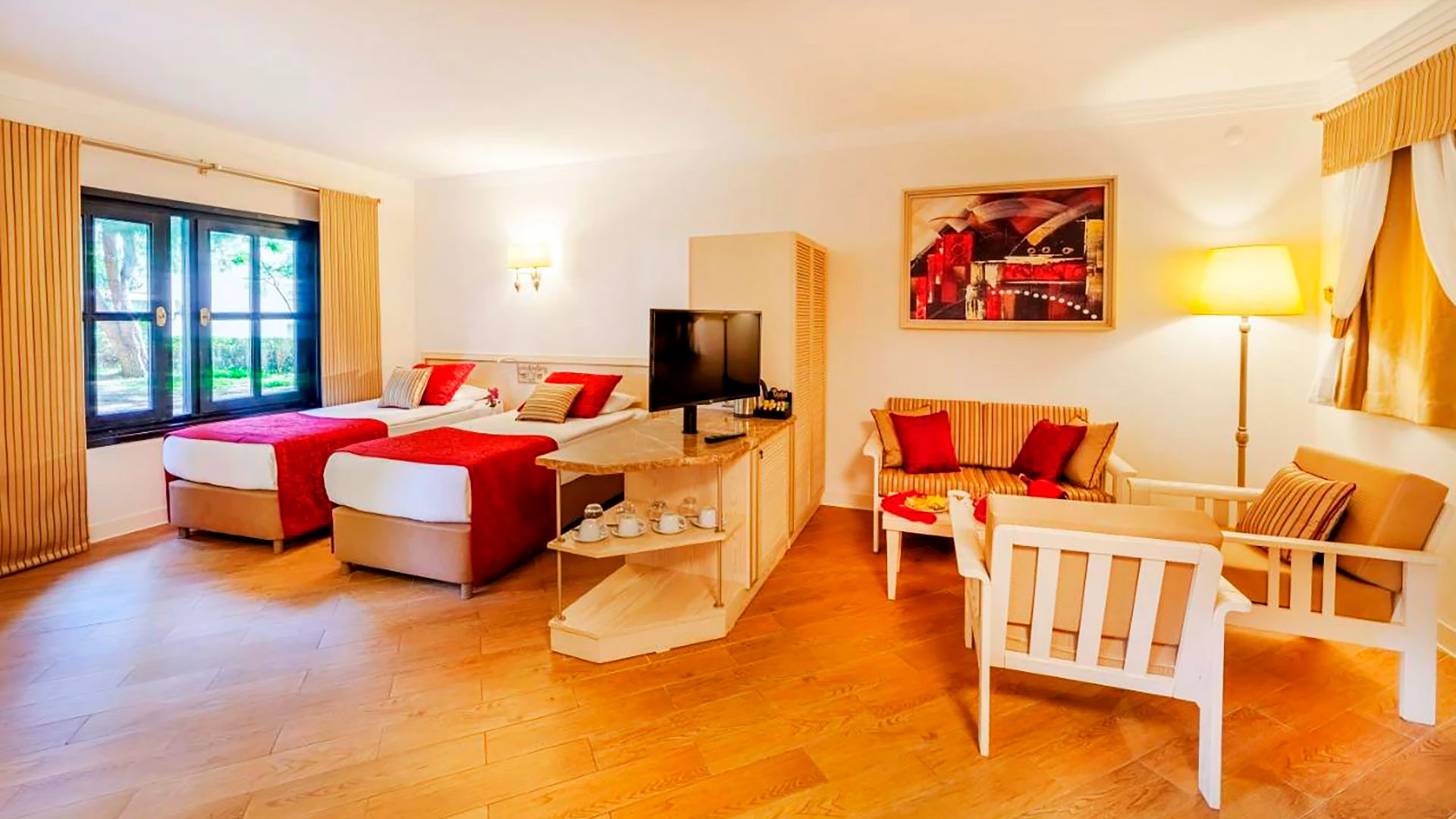 Sunrise Resort Hotel – 17