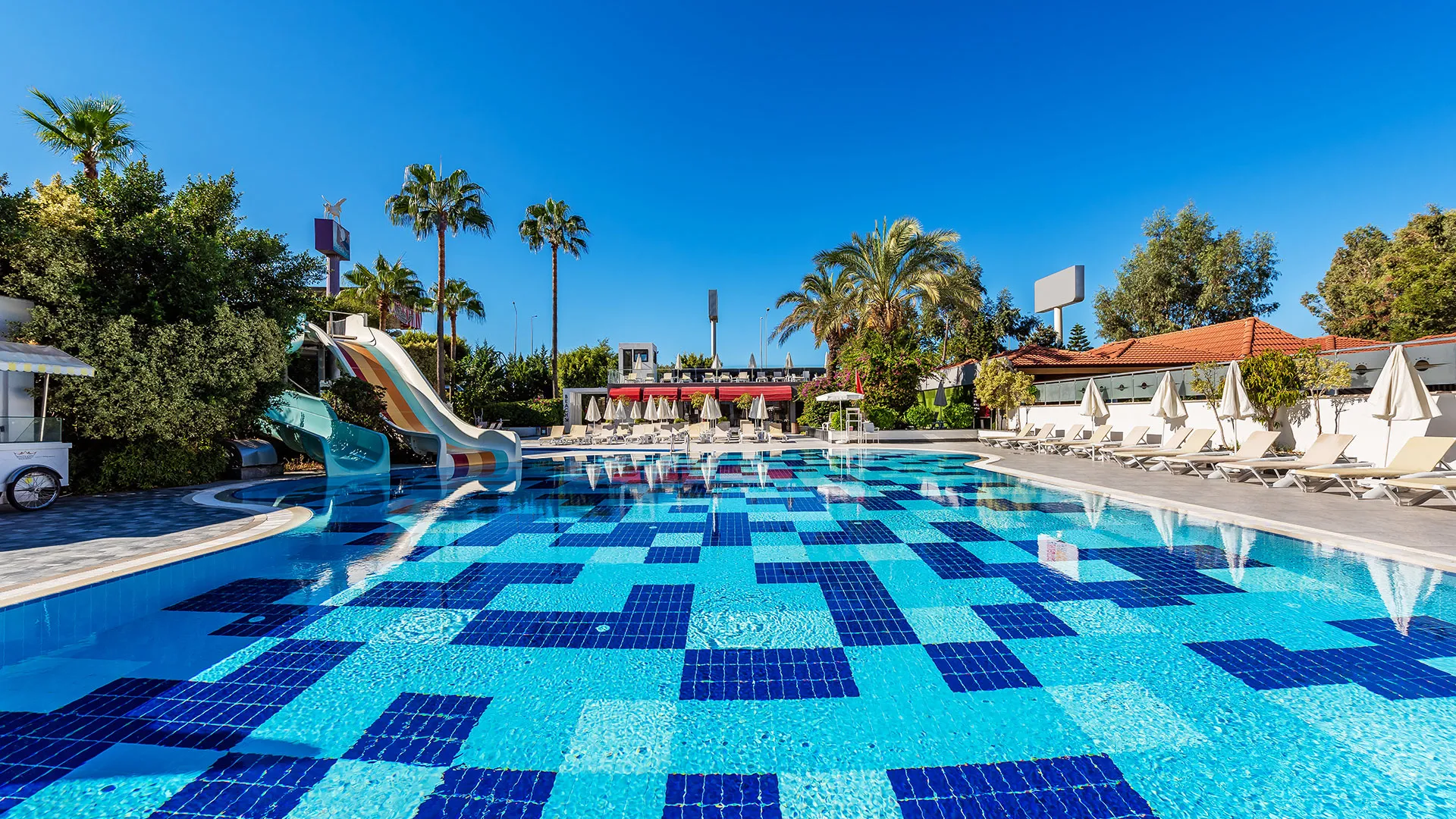 White City Beach Hotel – 80