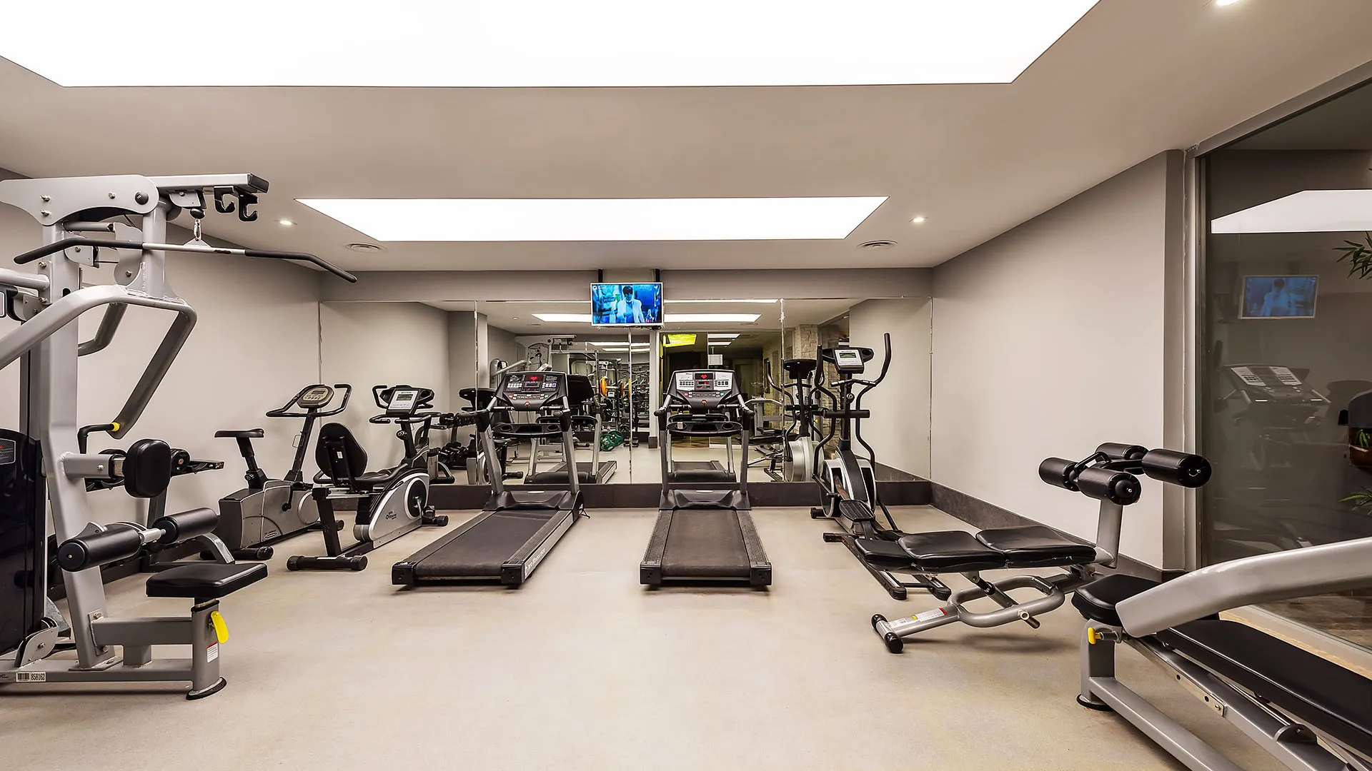 White City Beach Hotel – 51