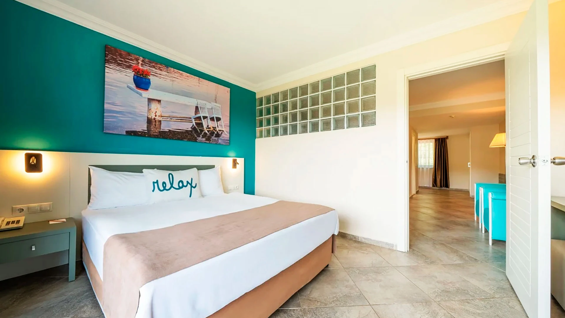 Green Bay Resort & Spa – 15