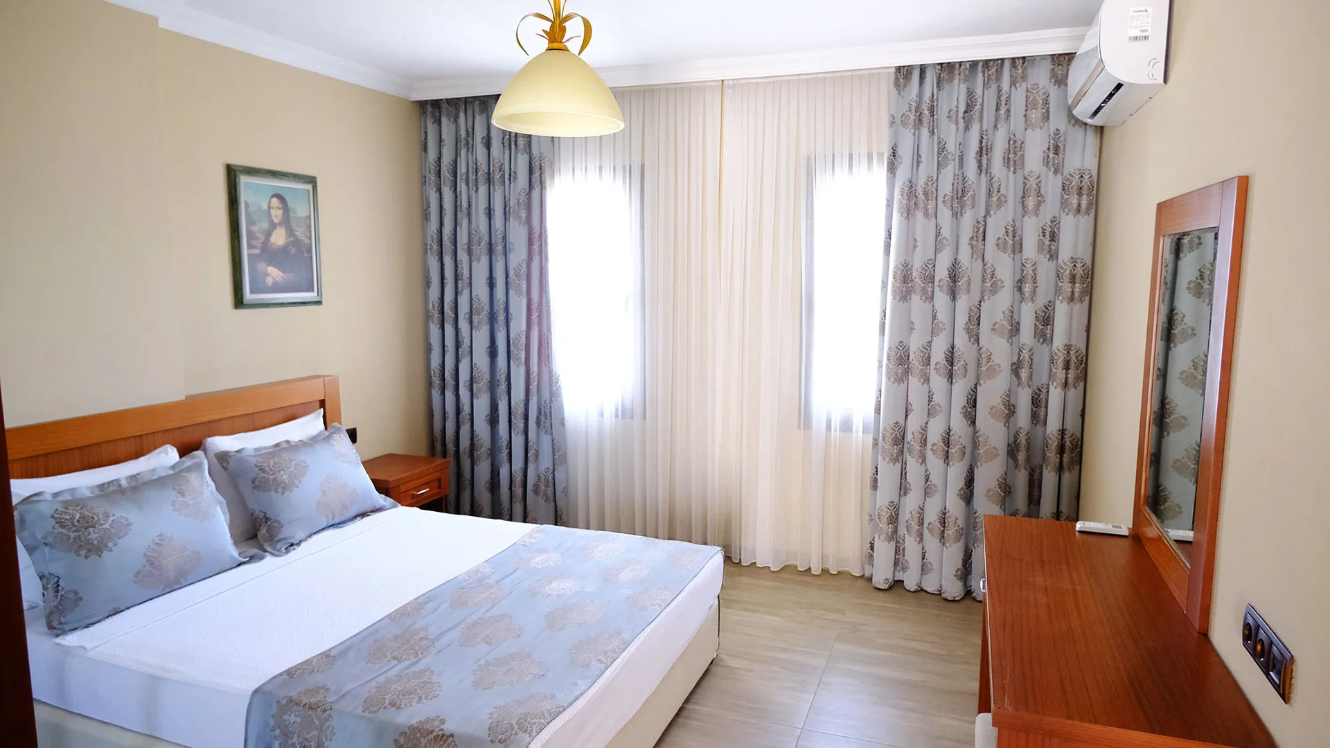 Azka Hotel – 52