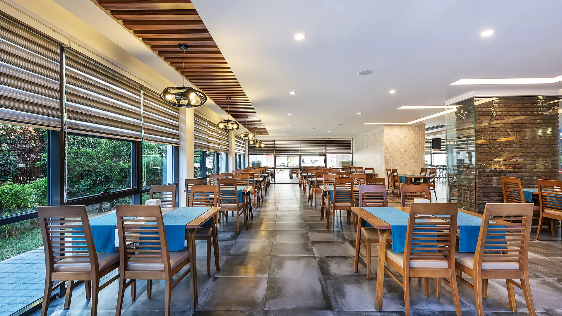 White City Beach Hotel – 69
