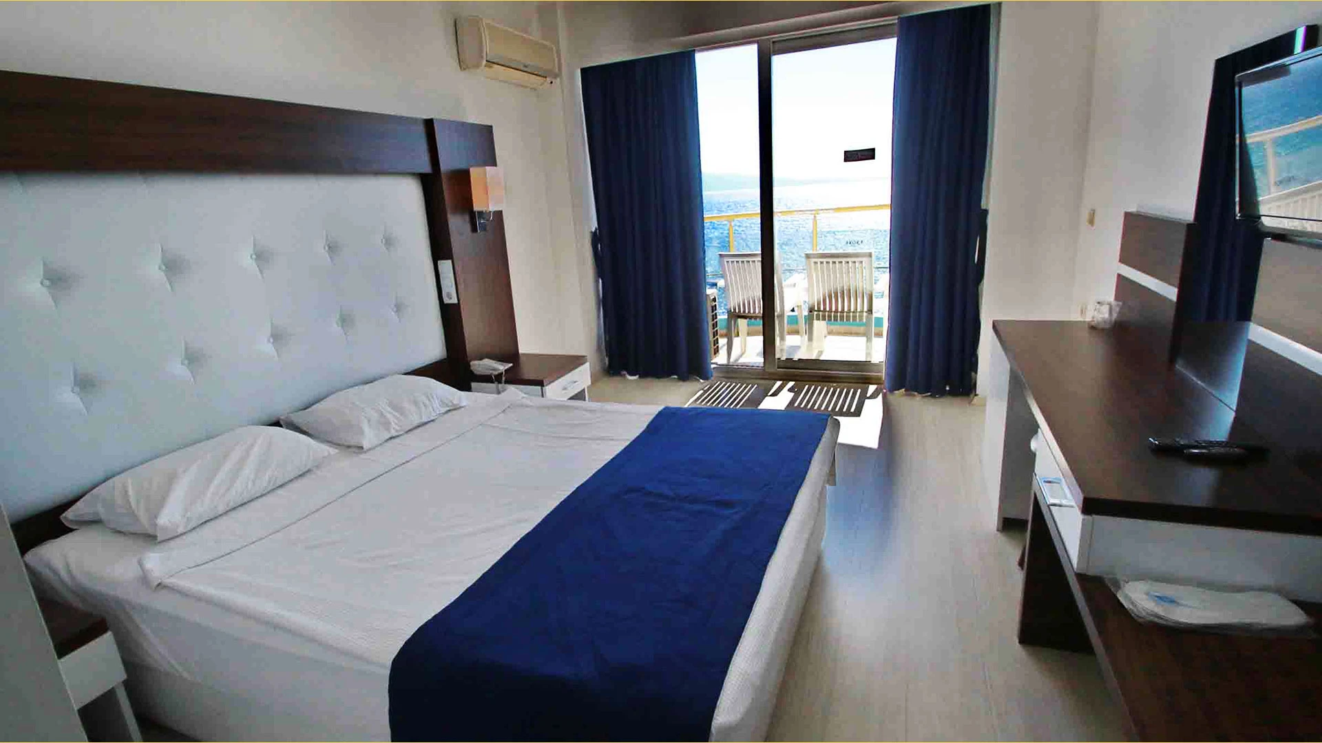 Arora Hotel – 10