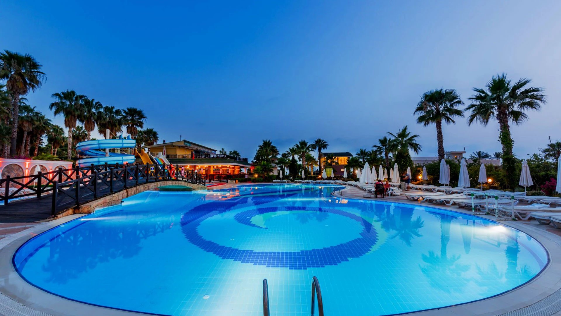 Holiday Garden Resort – 16