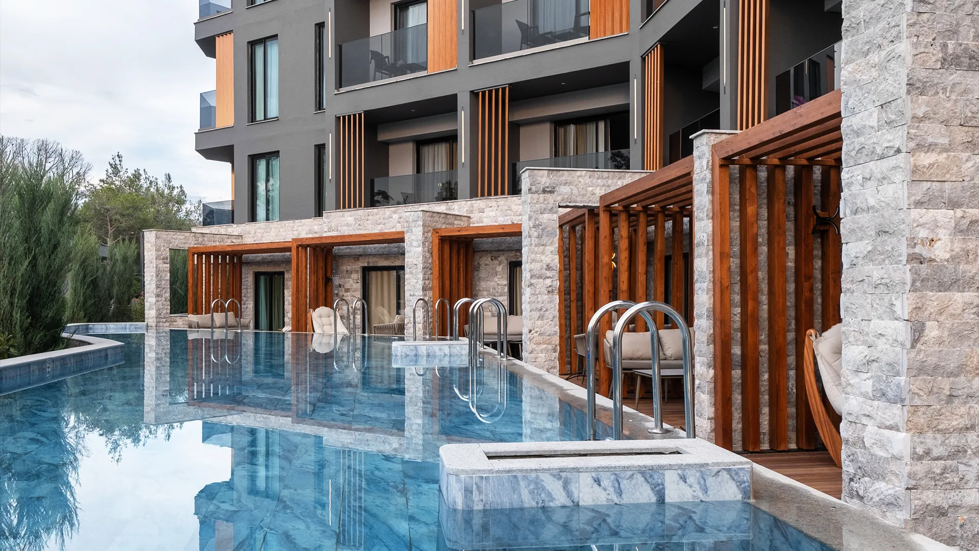 Lago Hotel – 66