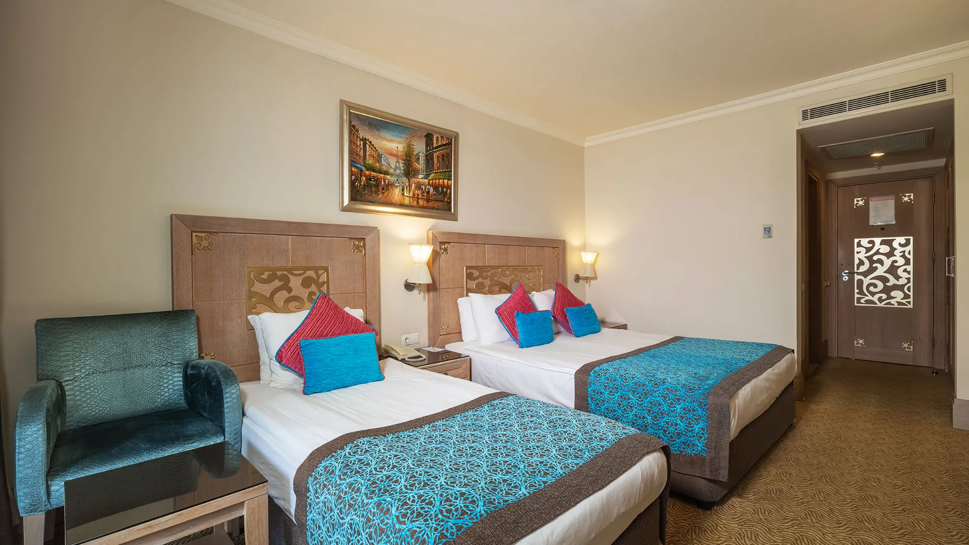 Crystal Deluxe Resort & Spa – 6