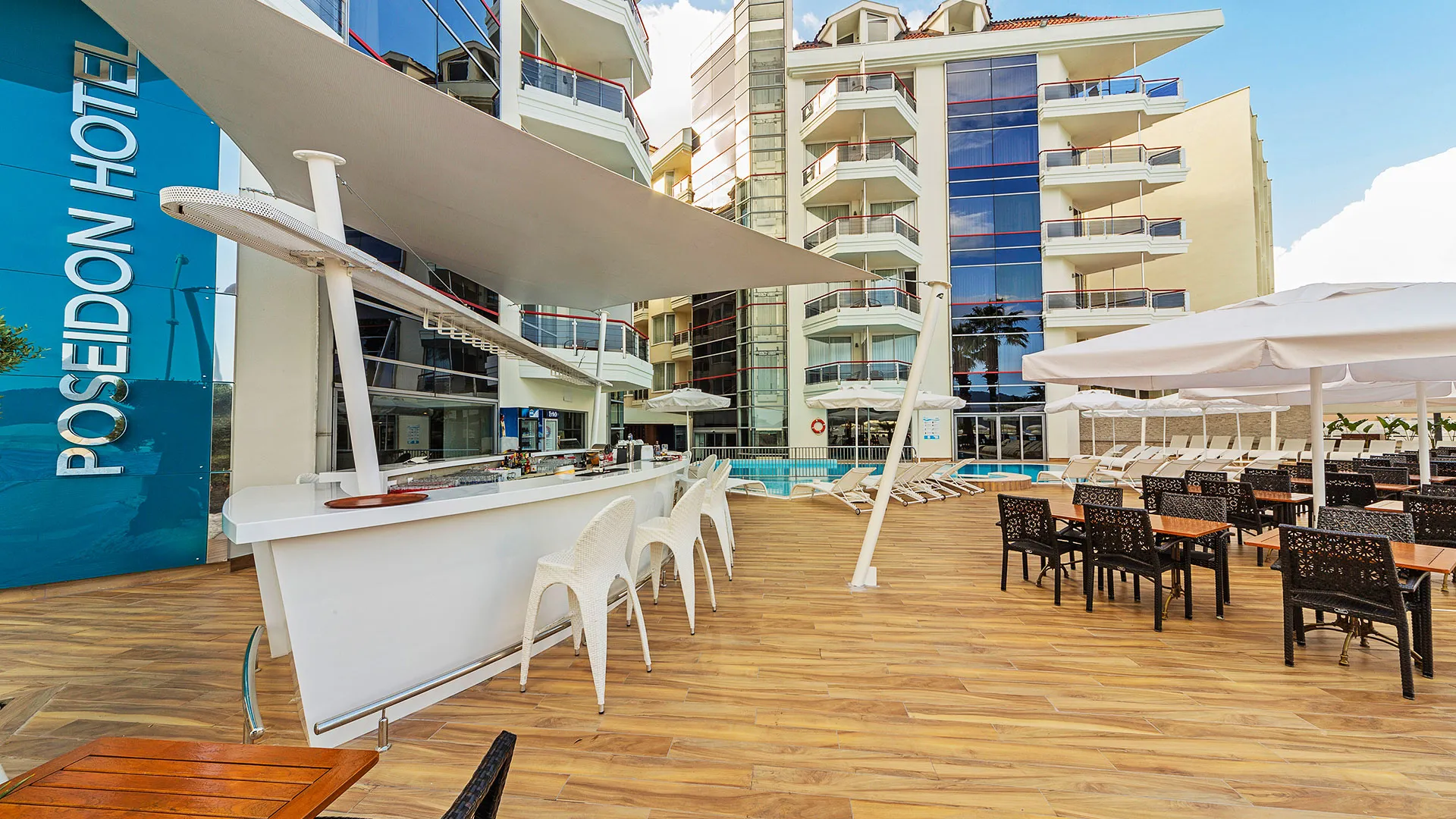 Poseidon Hotel – 17