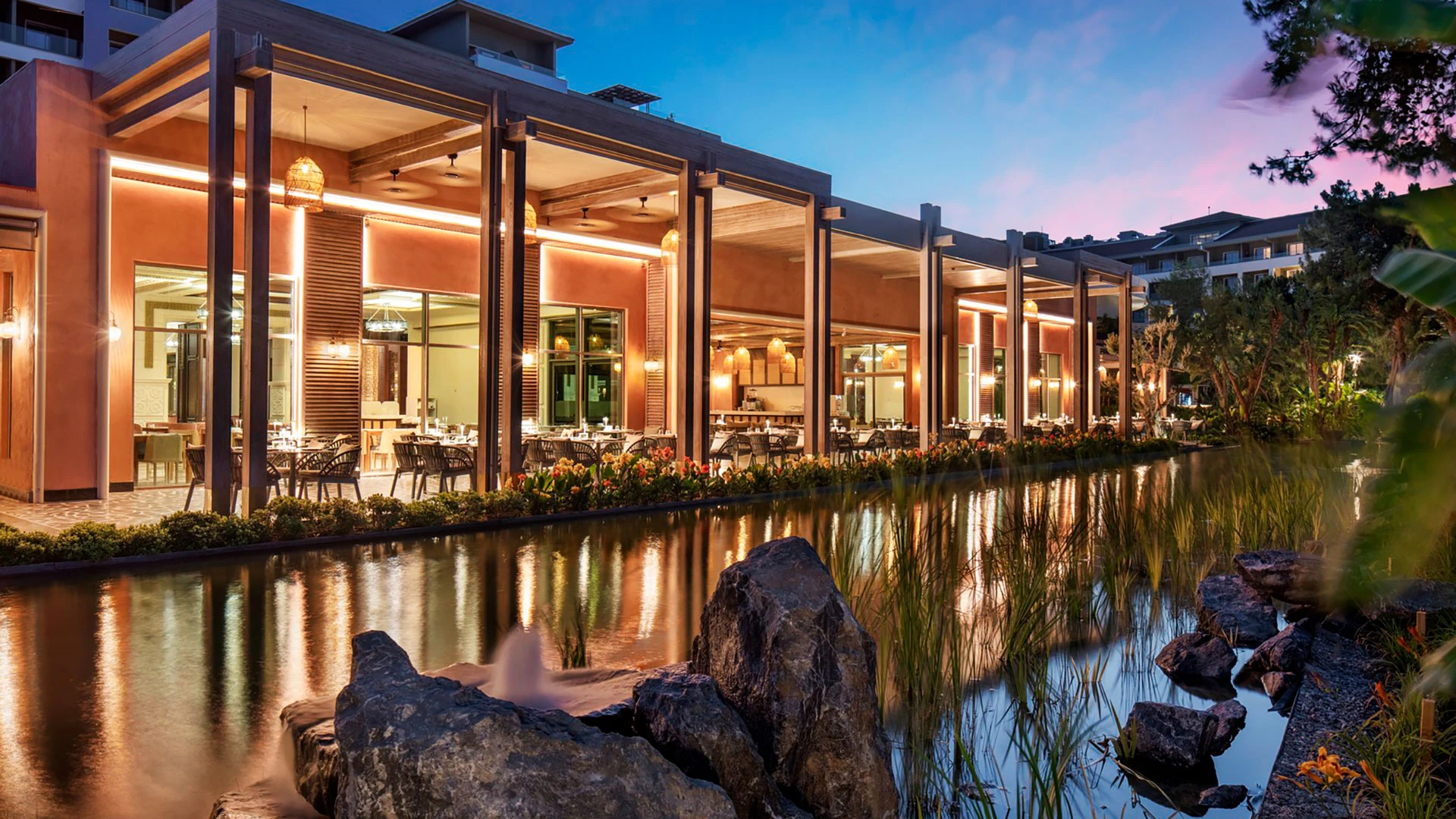 ELA EXCELLENCE RESORT BELEK Нова Година в Анталия с чартър от Бургас – 175