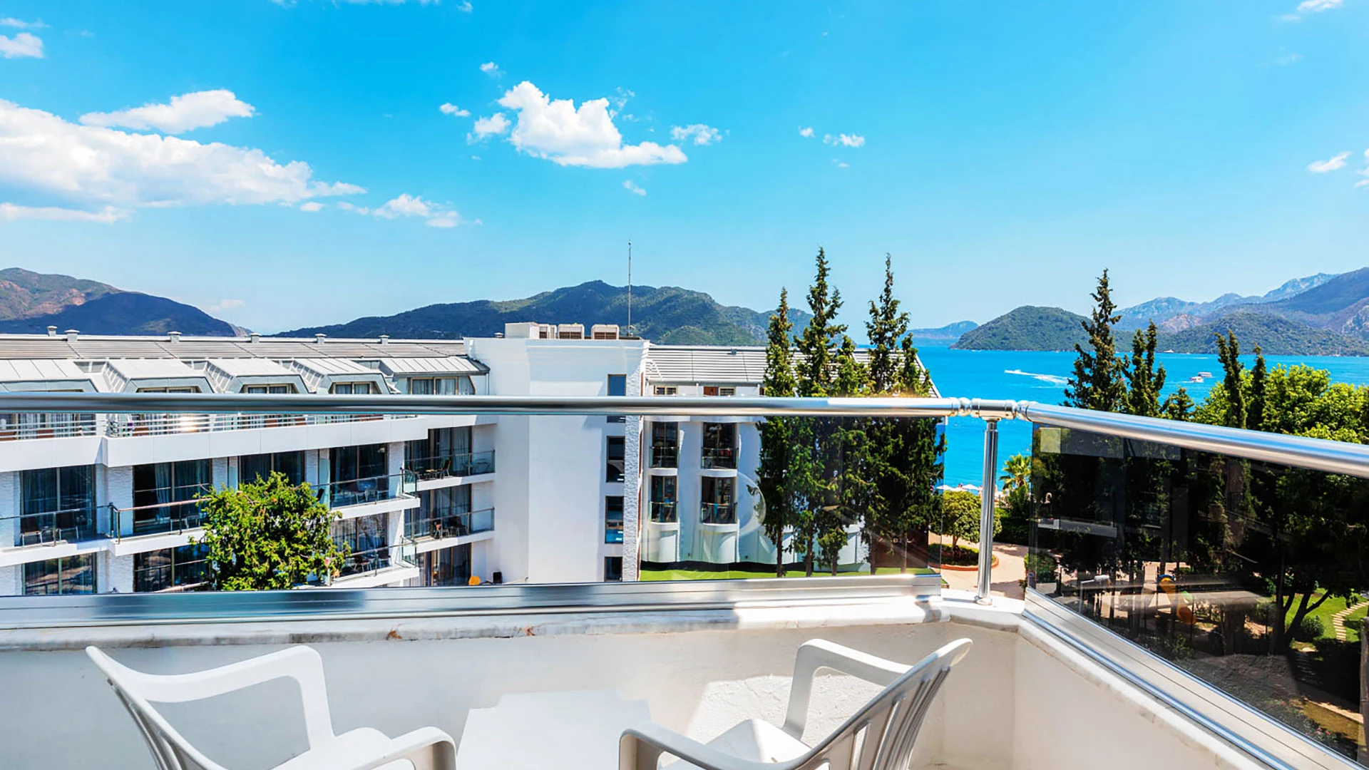 Kayamaris Hotel – 4