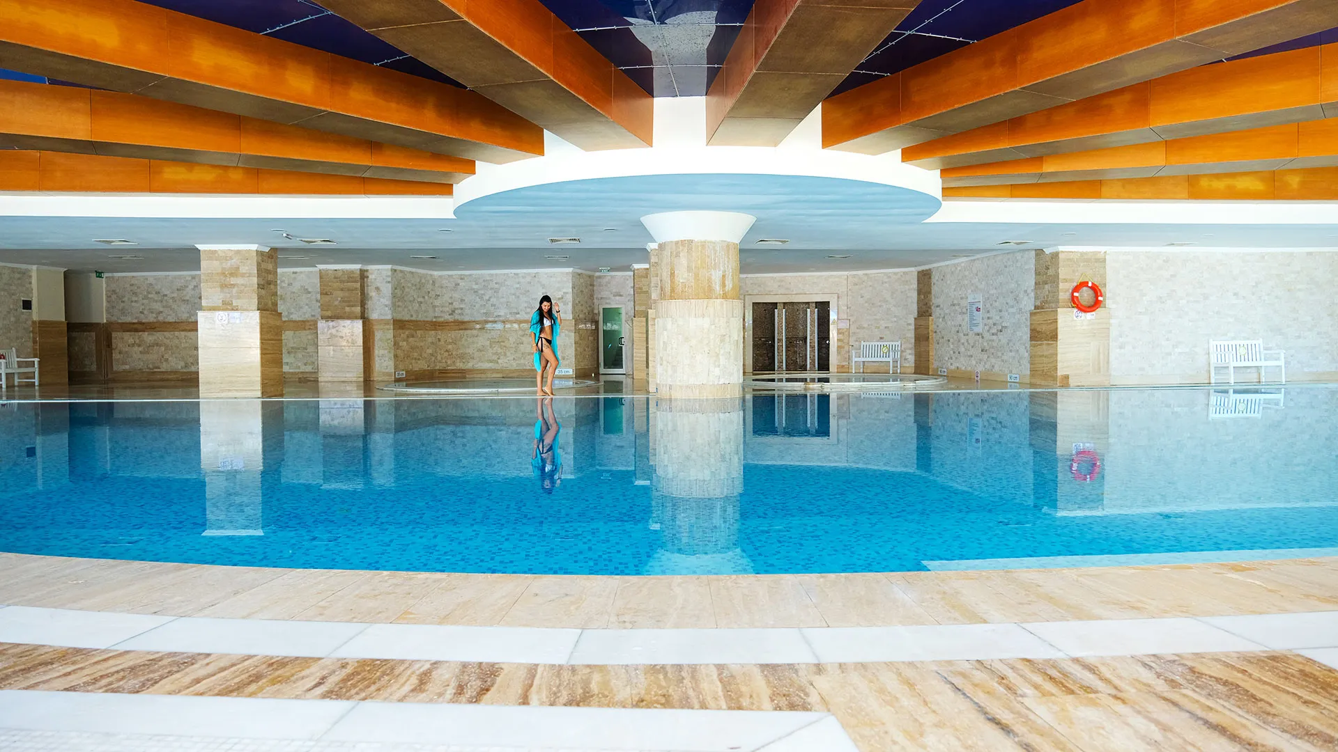 Crystal Admiral Resort & Spa – 13