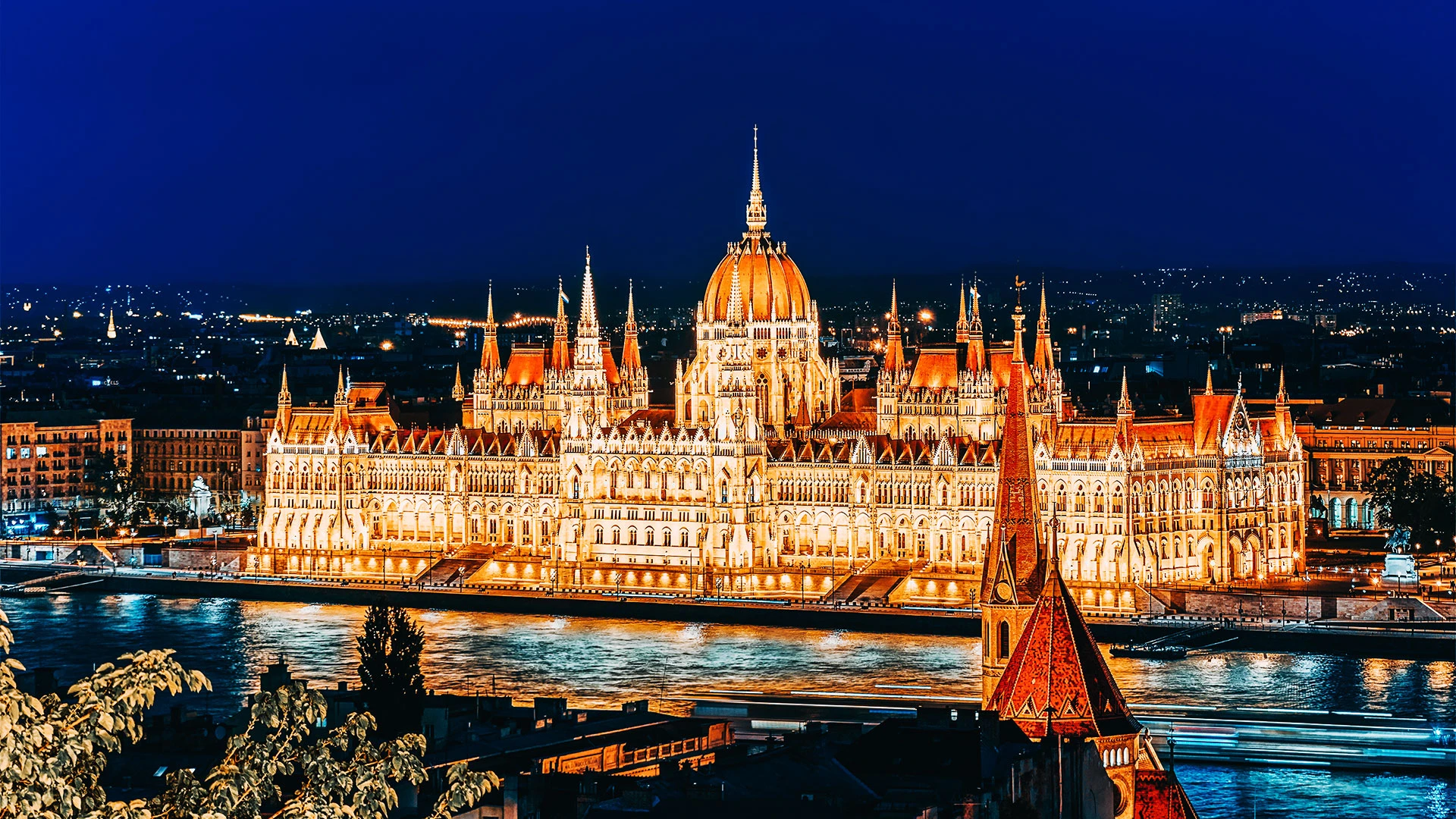 Danubius Hotel Hungaria  или Danubius Hotel Arena – КОЛЕДНА МАГИЯ В БУДАПЕЩА – празнични базари и красотата на унгарската столица – 4 нощувки с чартър – 6