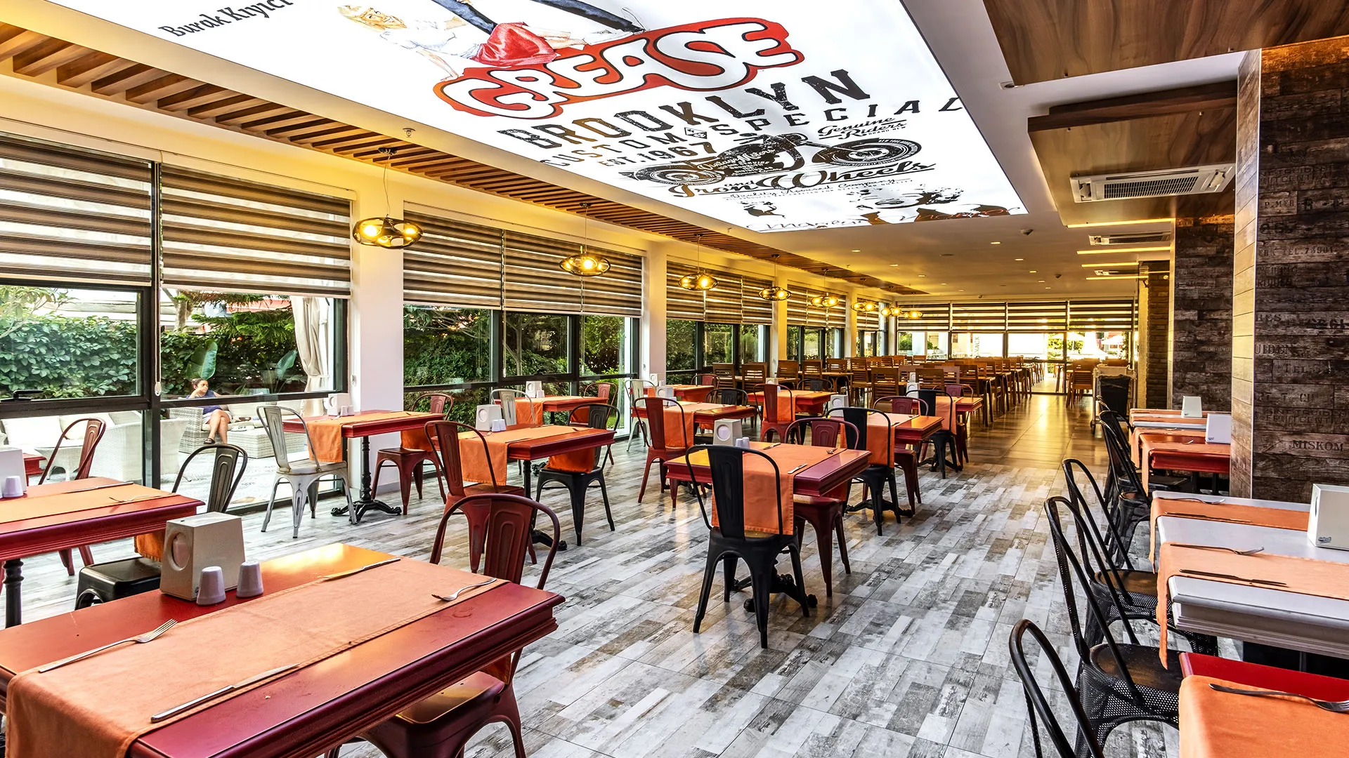 White City Beach Hotel – 36