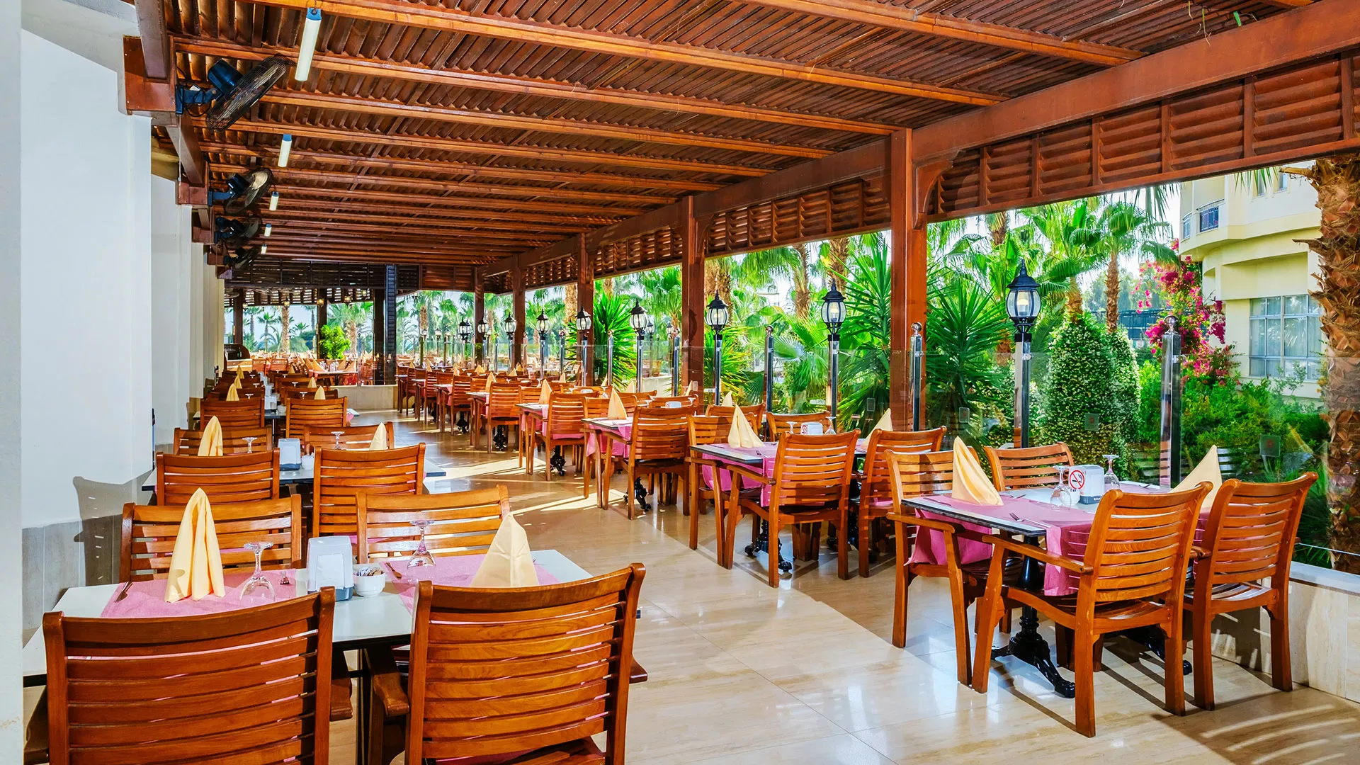 Mukarnas Resort & Spa Hotel – 79