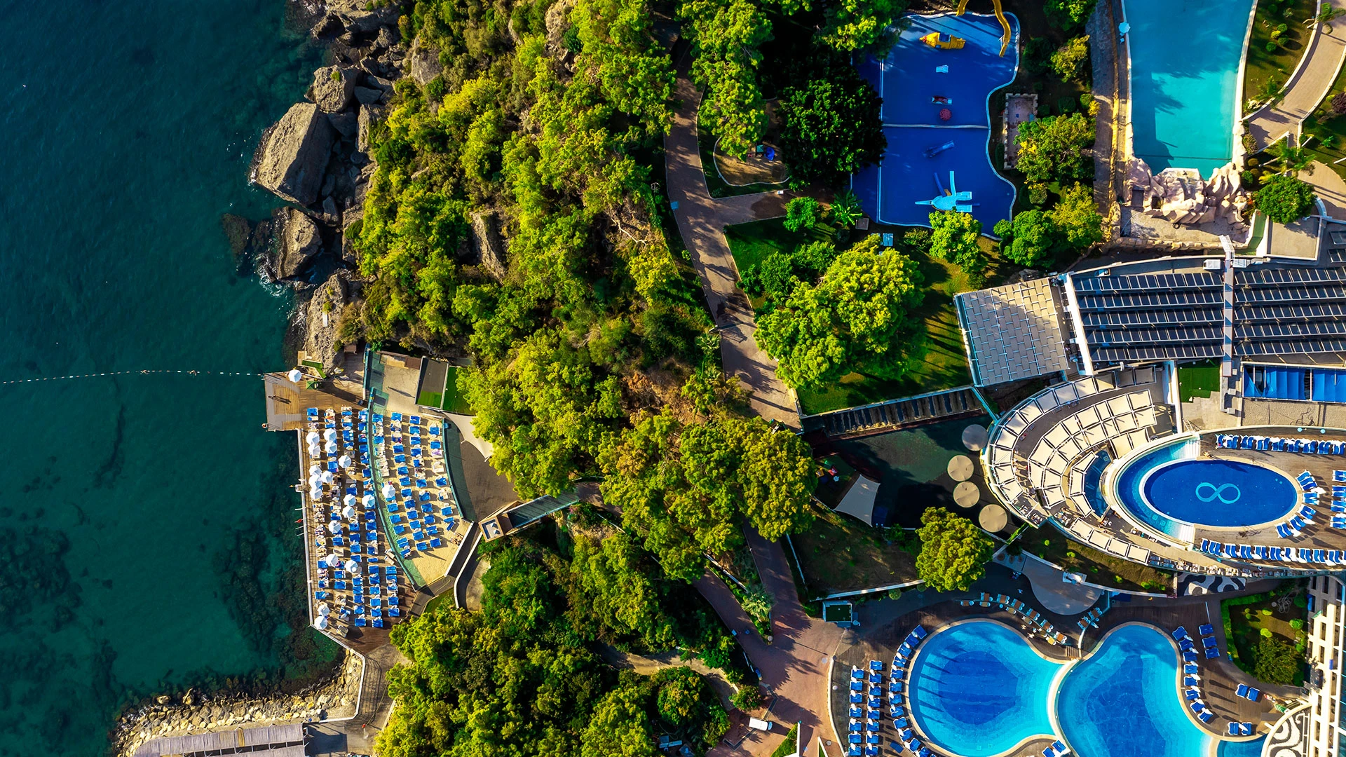 A Good Life Utopia Family Resort – 32