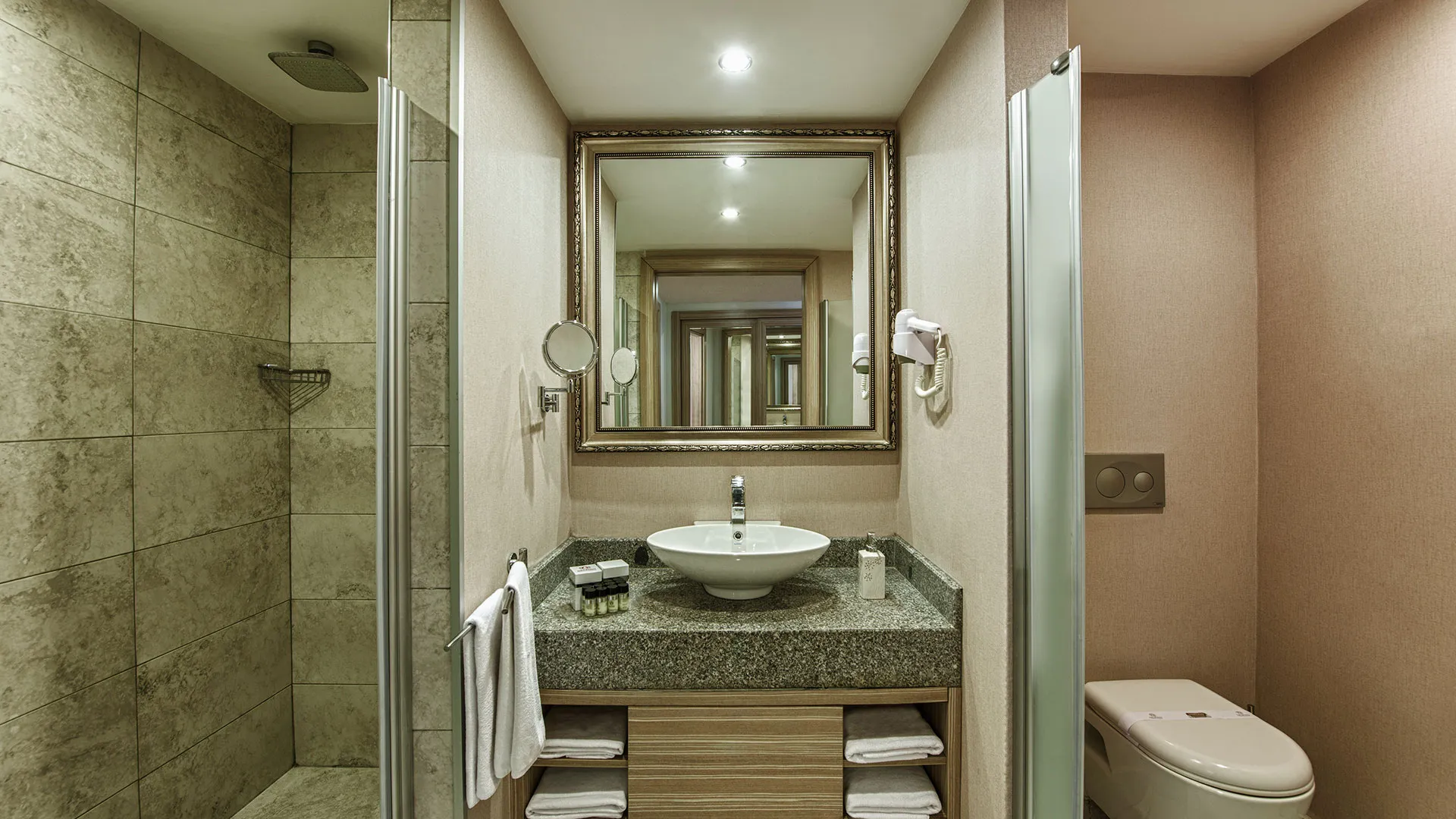 Delphin Deluxe – 16