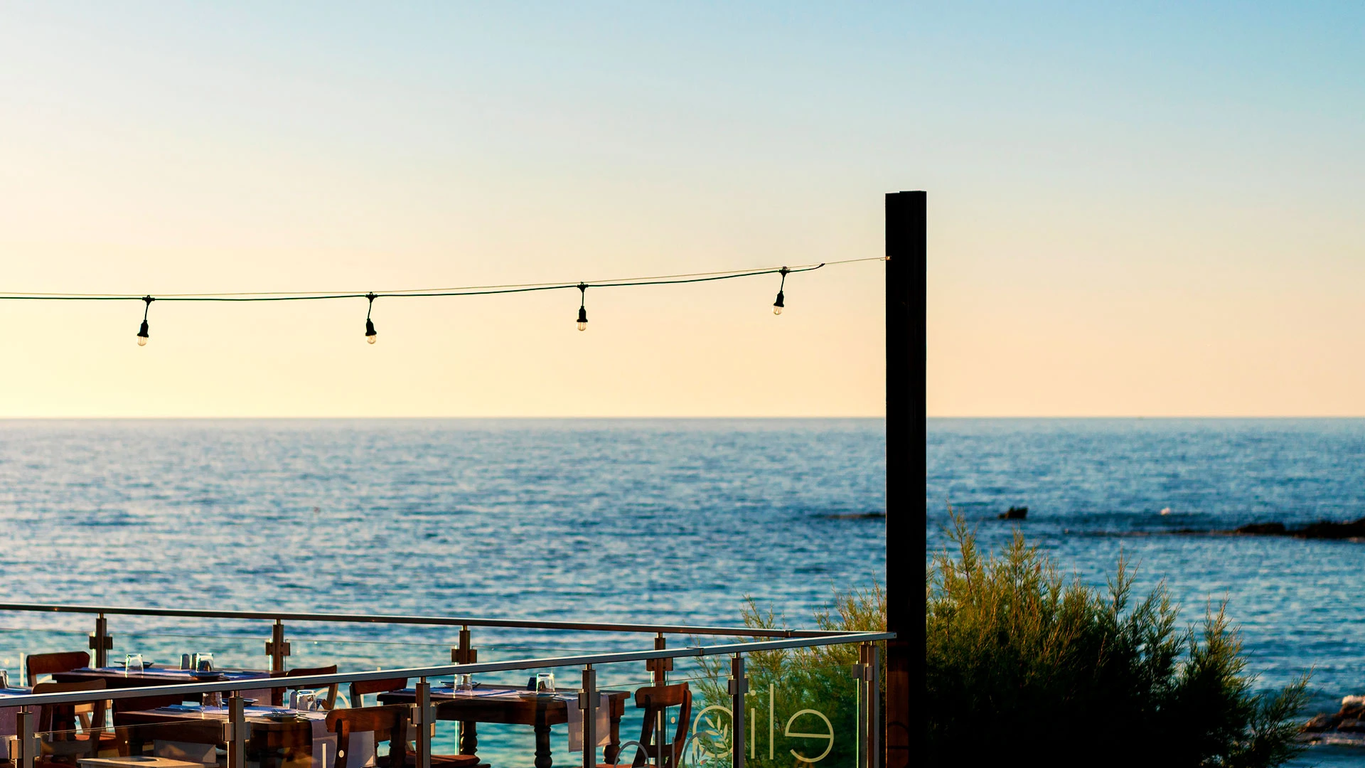 High Beach White The Villa Collection (Adult Only +16) Почивка на о-в Крит с полет от София – 39