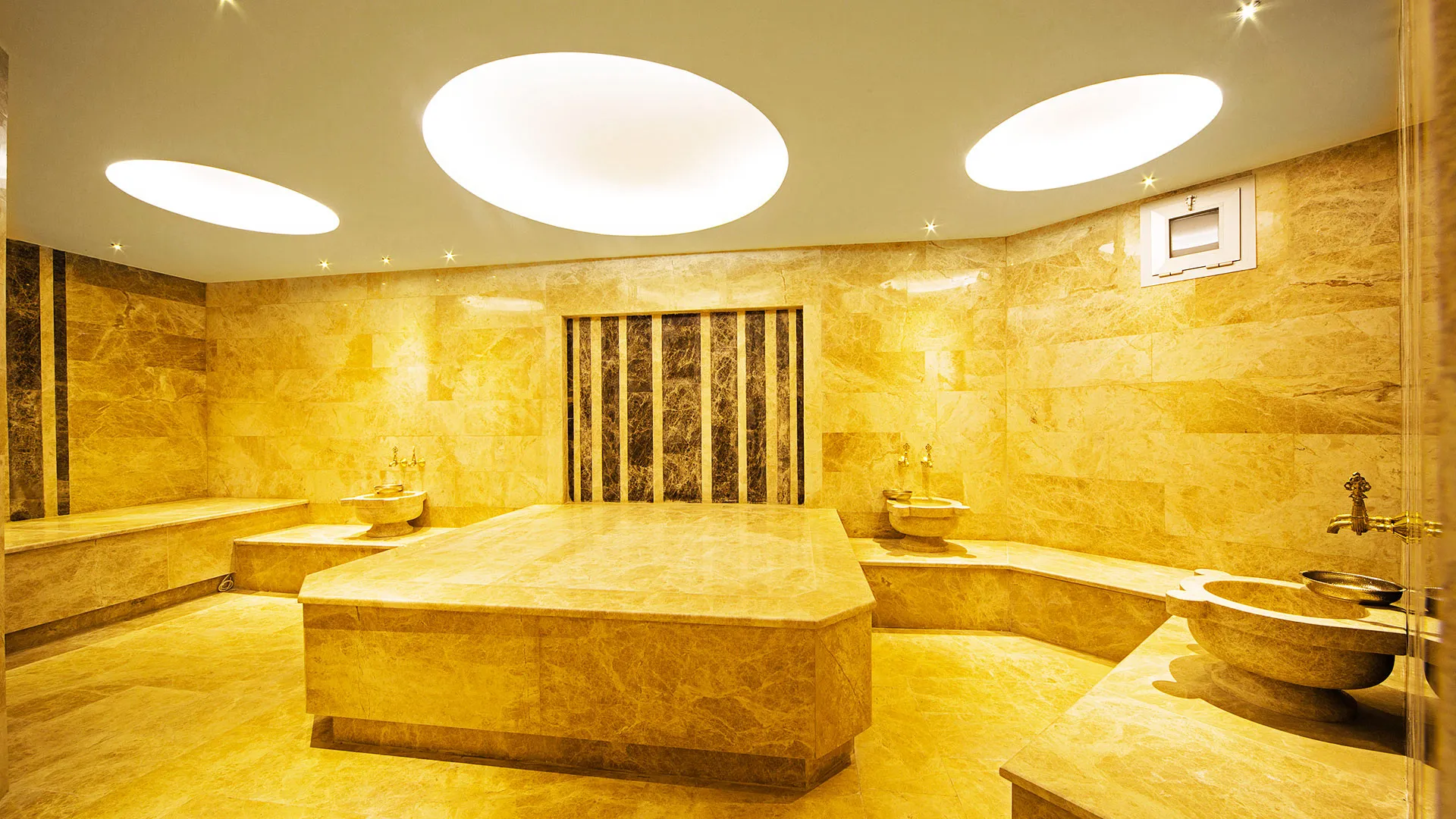 Poseidon Hotel – 13