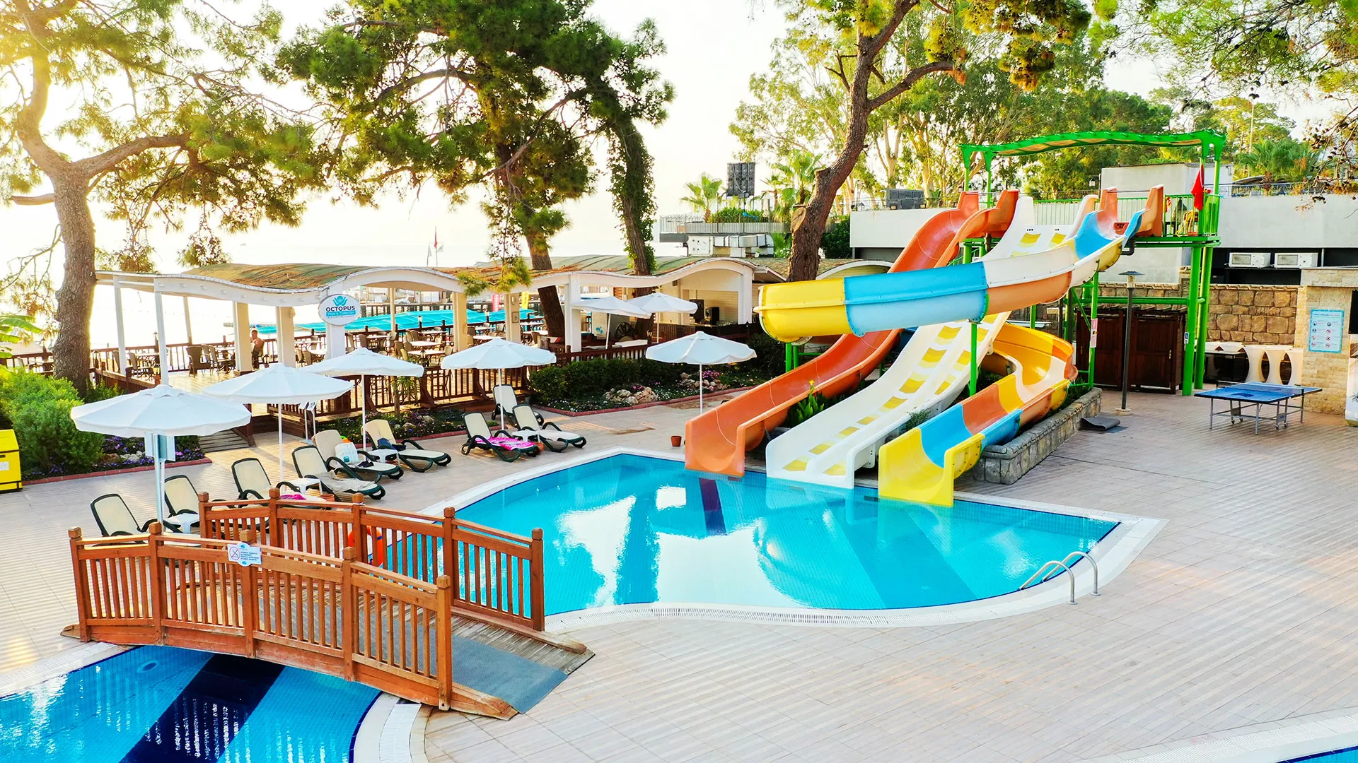 Crystal Aura Beach Resort & Spa – 38