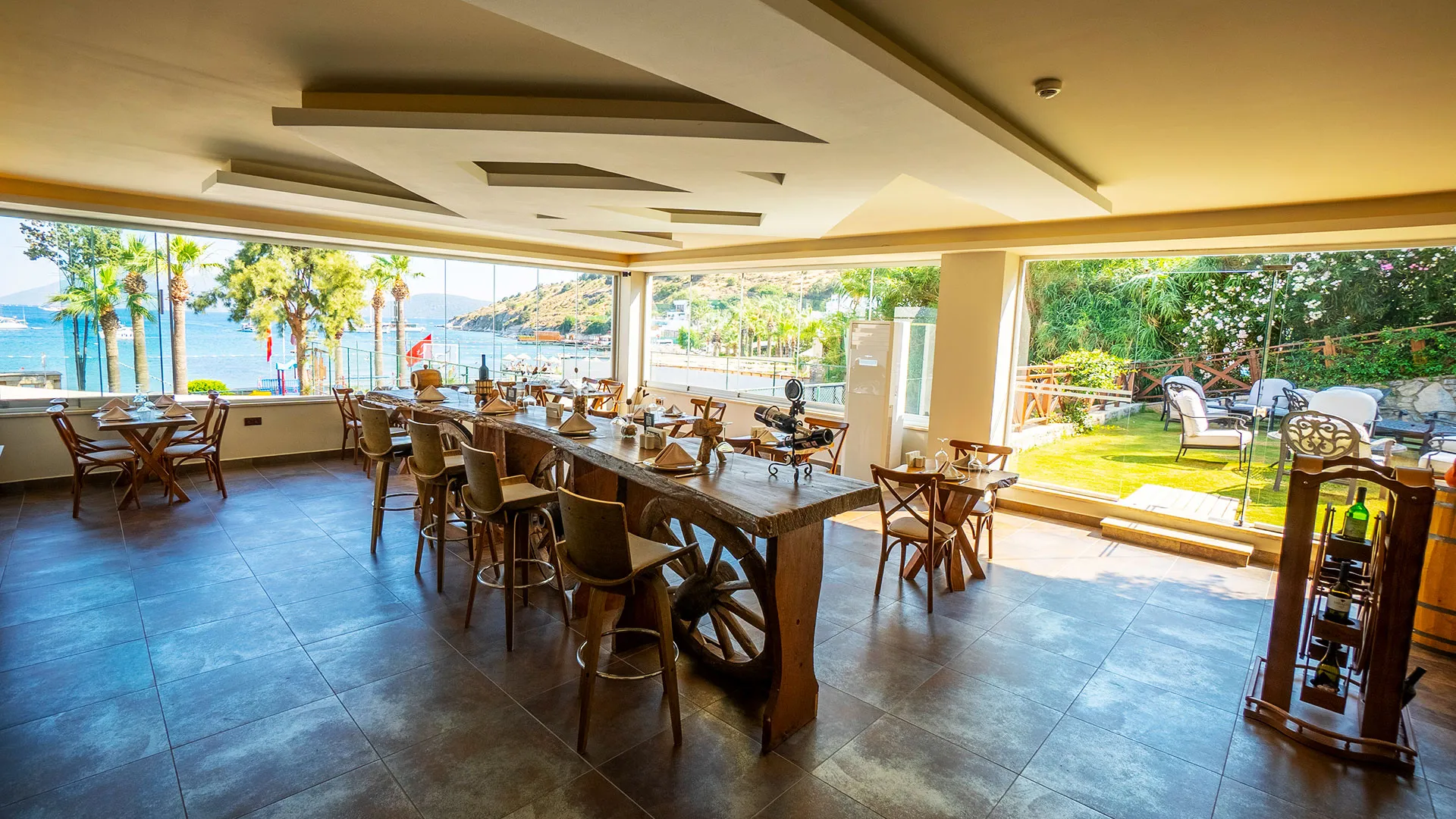 Azka Hotel – 50