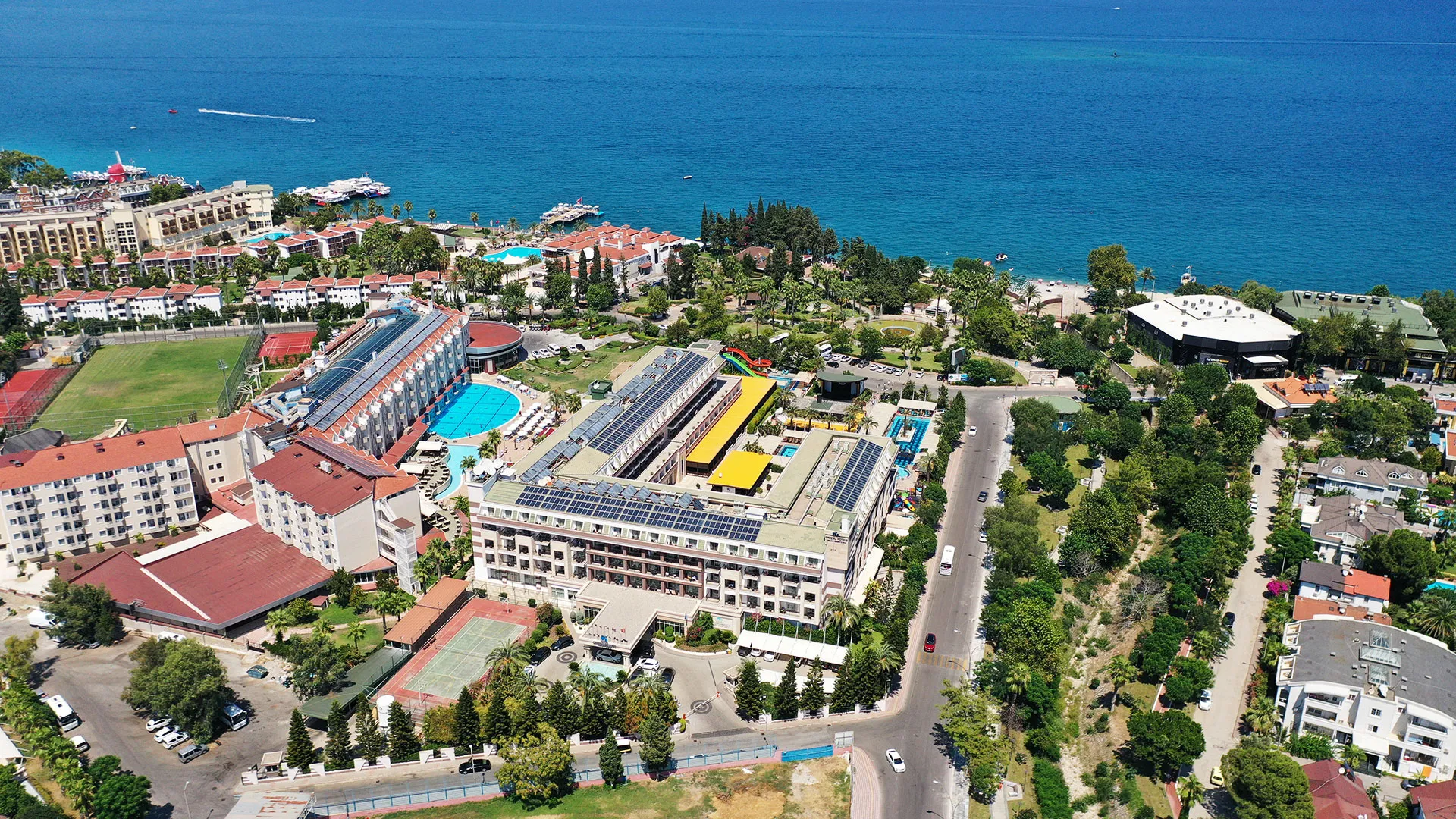 Crystal Deluxe Resort & Spa – 34