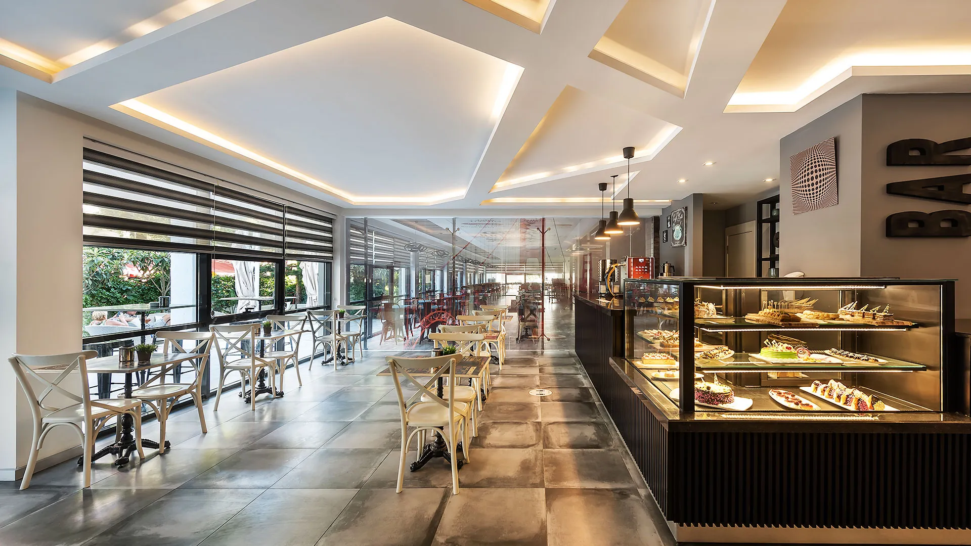 White City Beach Hotel – 21