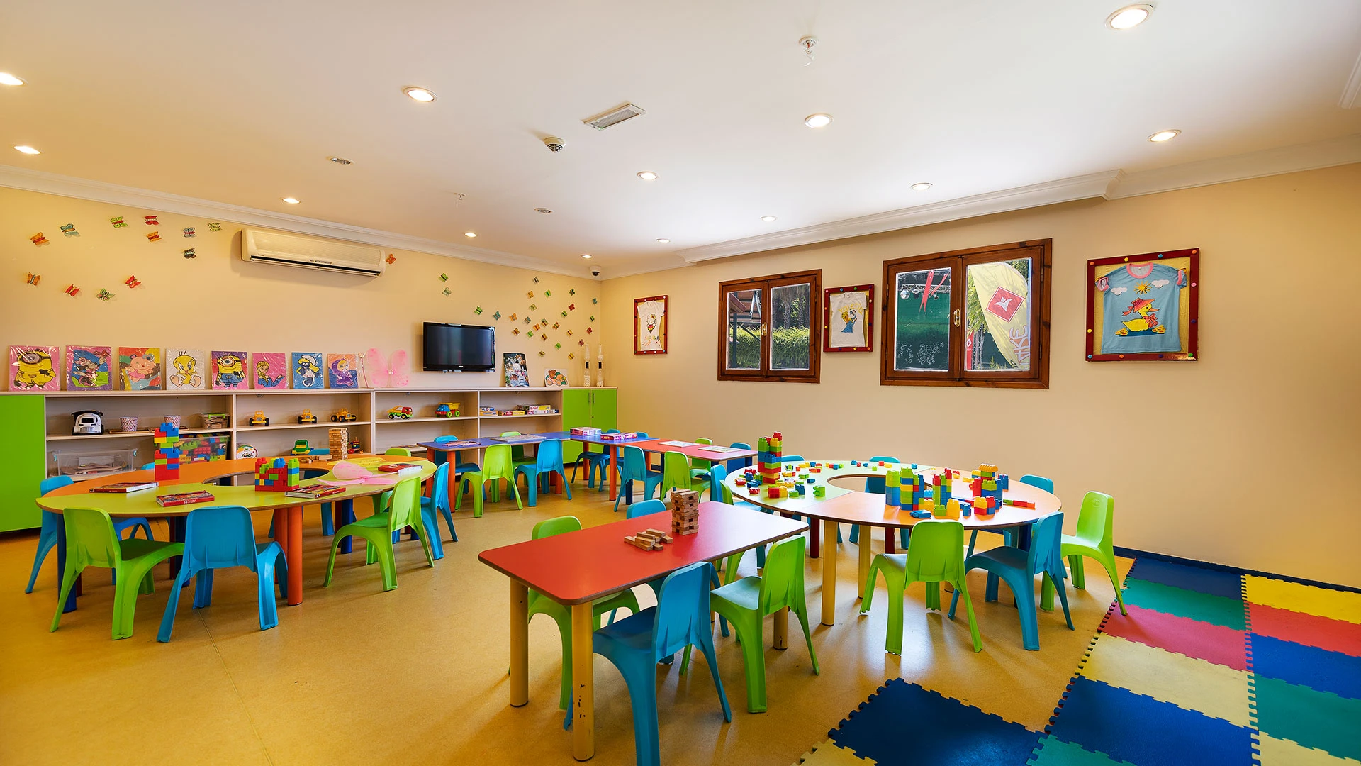 Miramare Queen Hotel – 41