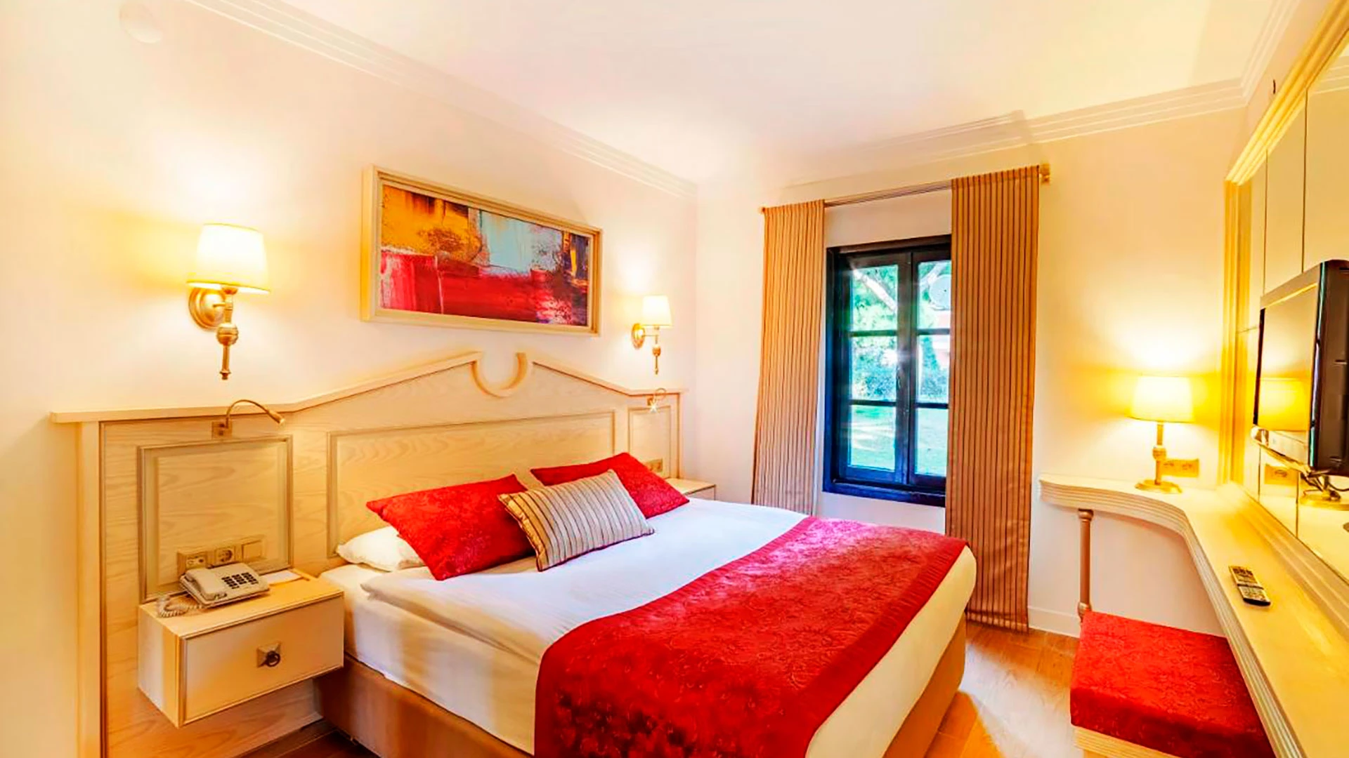 Sunrise Resort Hotel – 8
