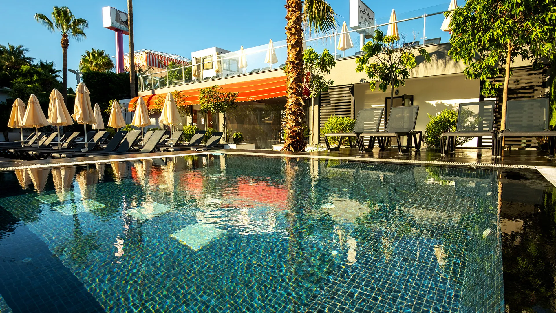 White City Beach Hotel – 43