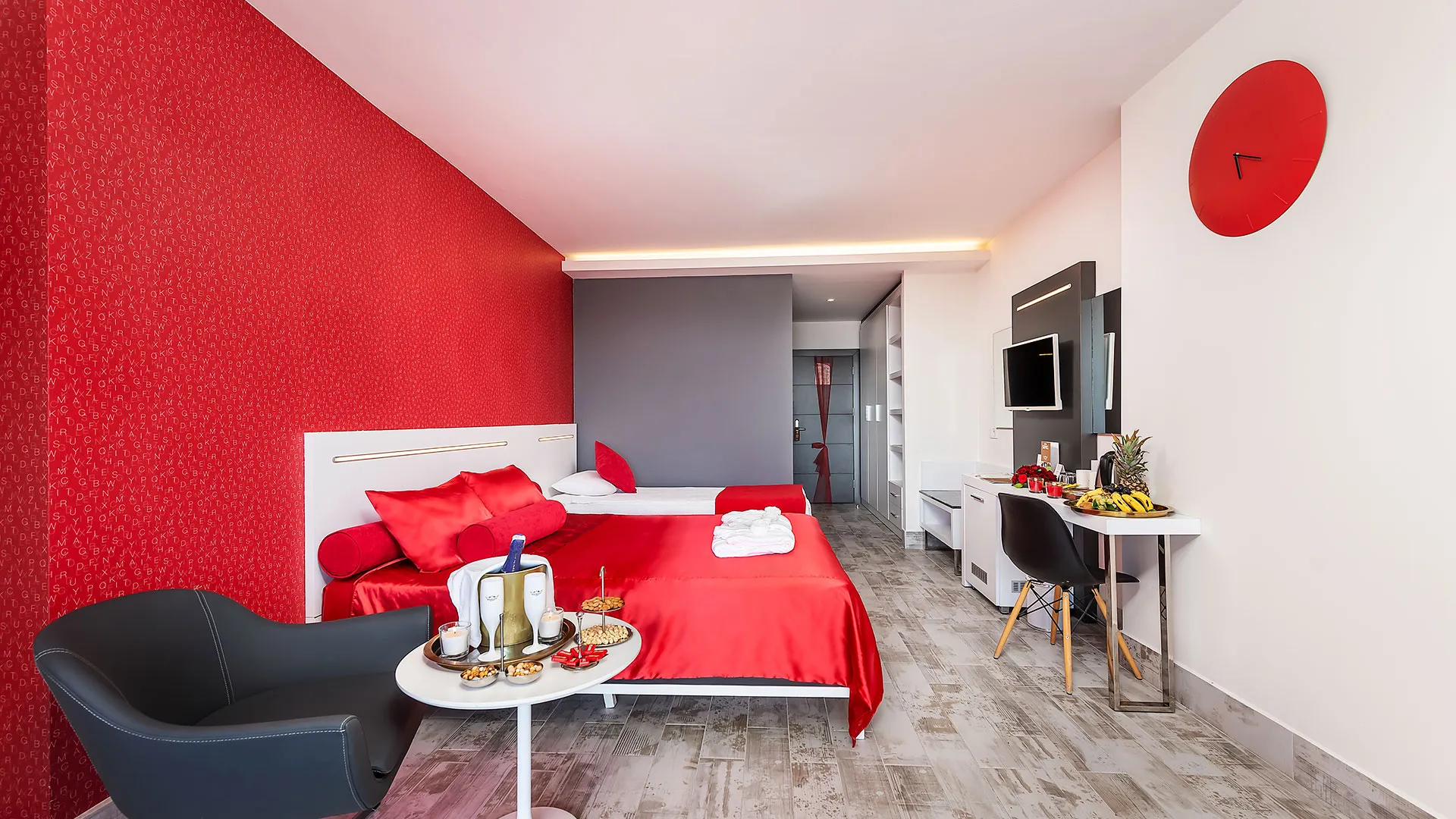 White City Beach Hotel – 24