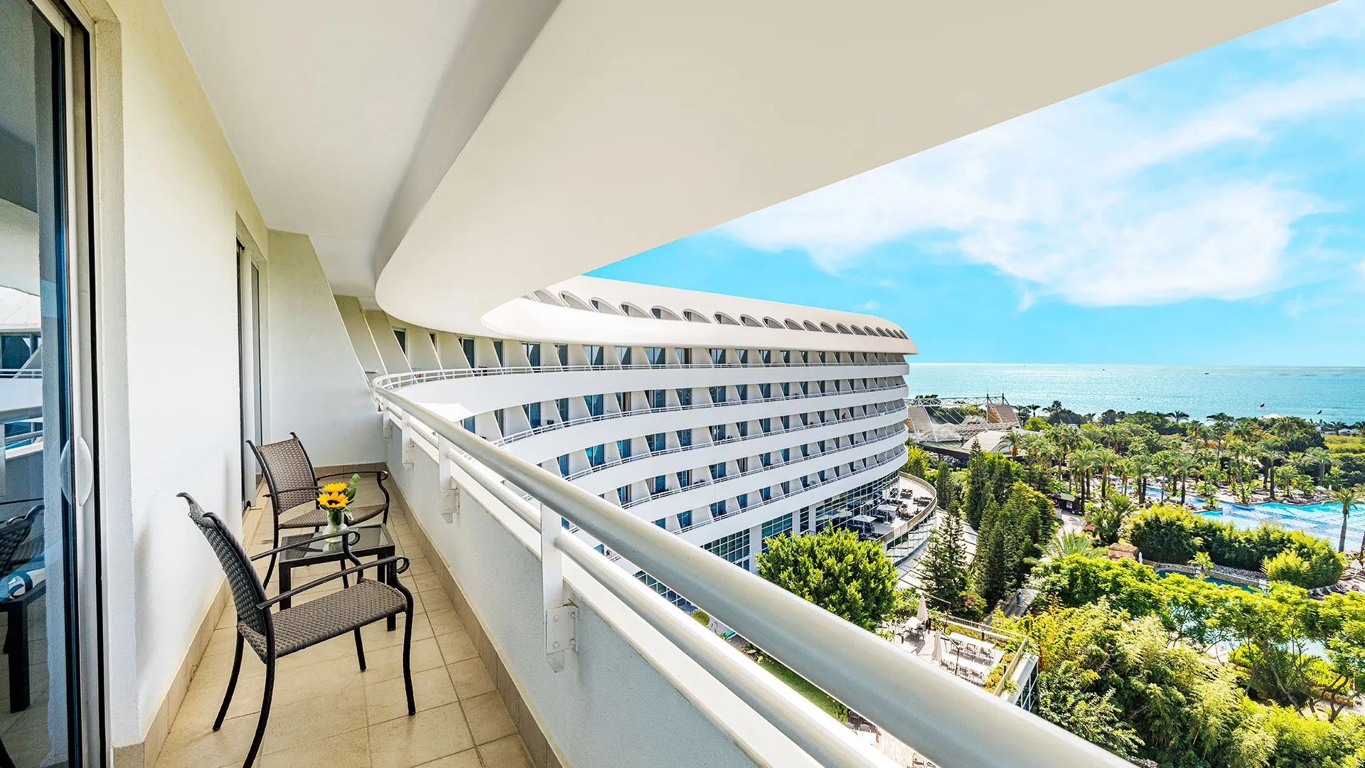 Concorde Deluxe Resort – 100