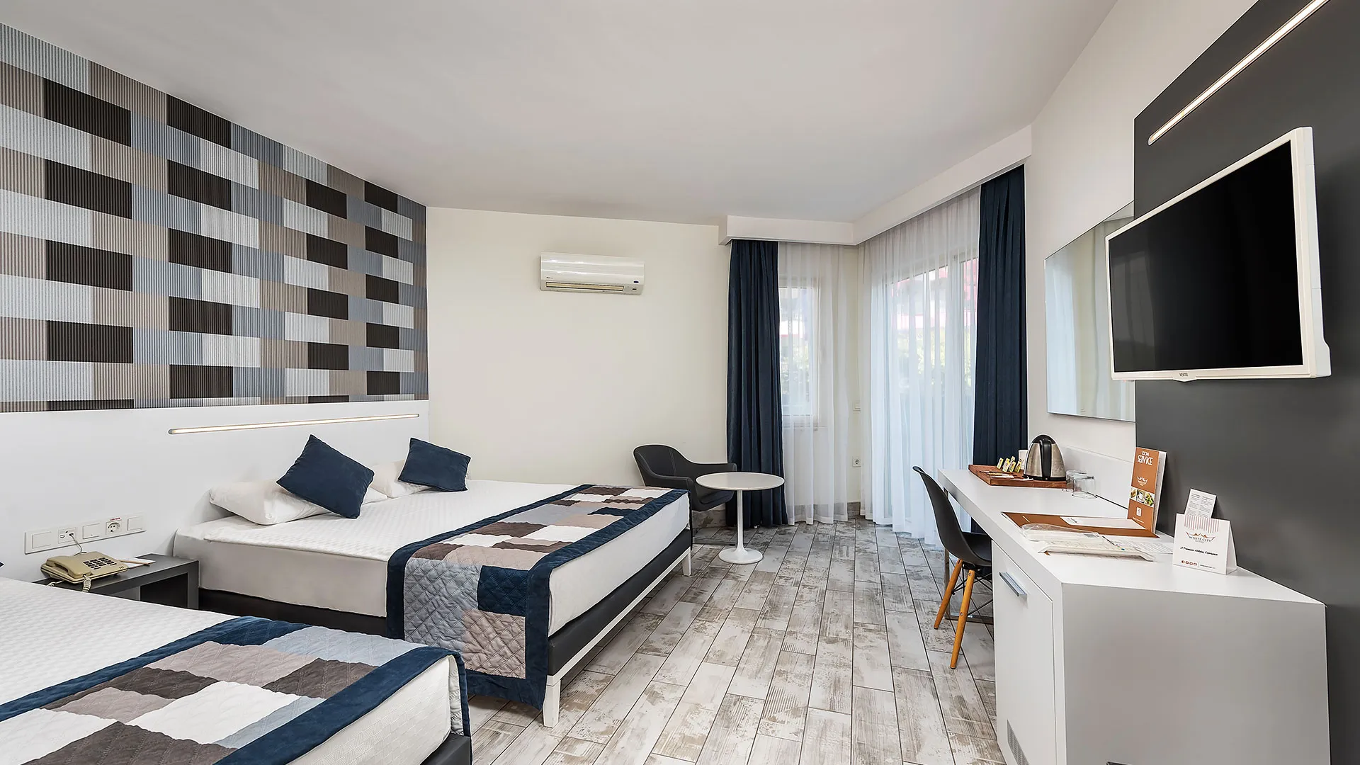White City Beach Hotel – 17