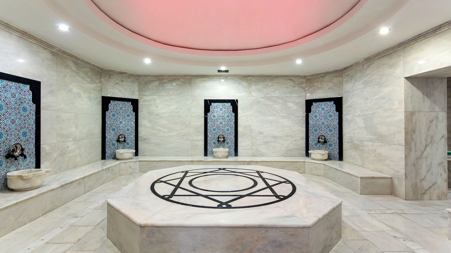 Alba Royal Hotel – 25