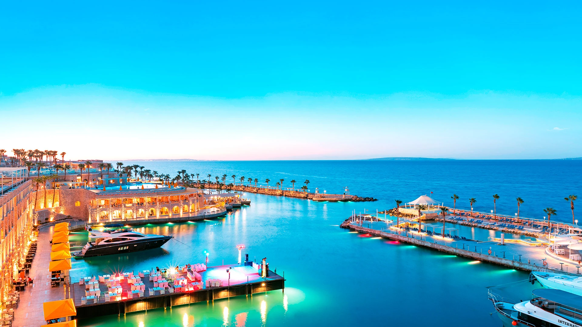 PICKALBATROS CITADEL RESORT – SAHL HASHEESH Нова Година - Почивка в Хургада с чартър от София – 4