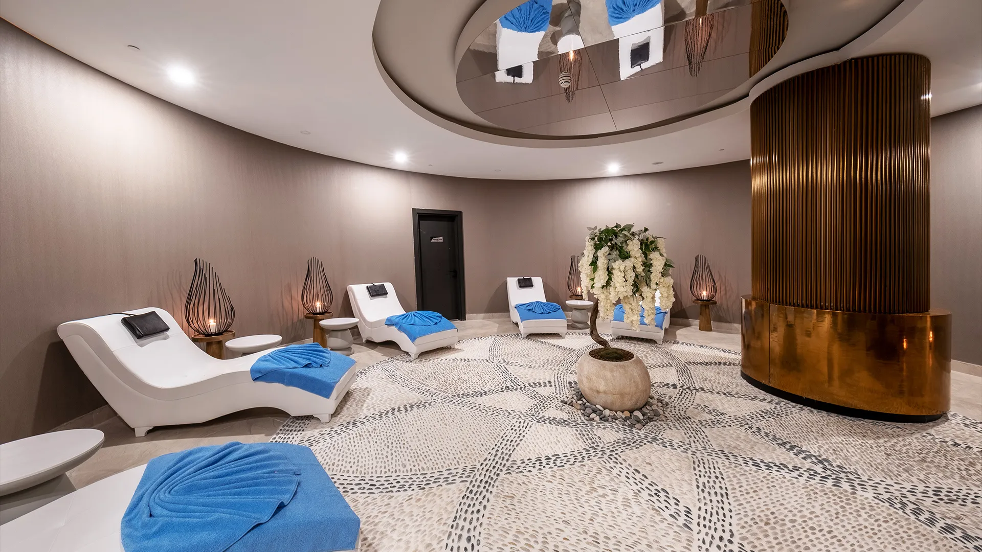 Lago Hotel – 24