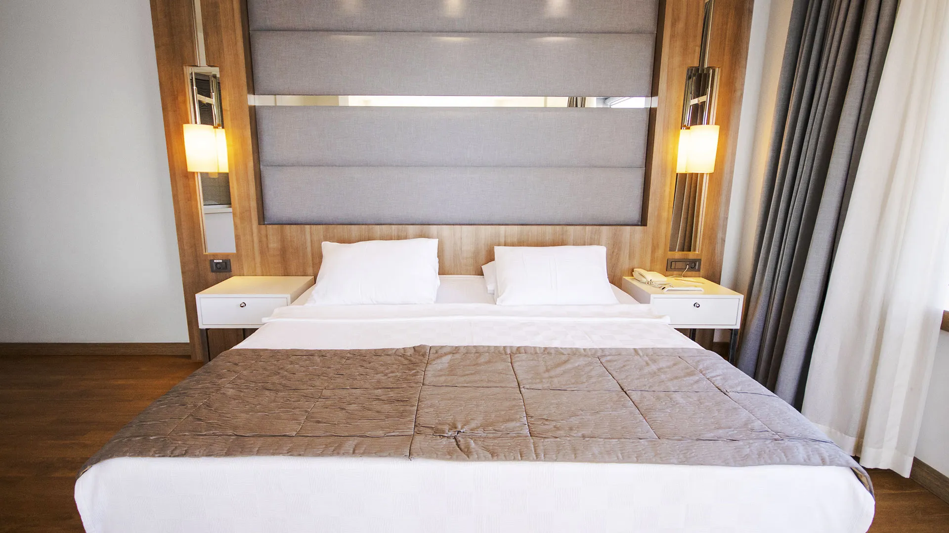Poseidon Hotel – 59