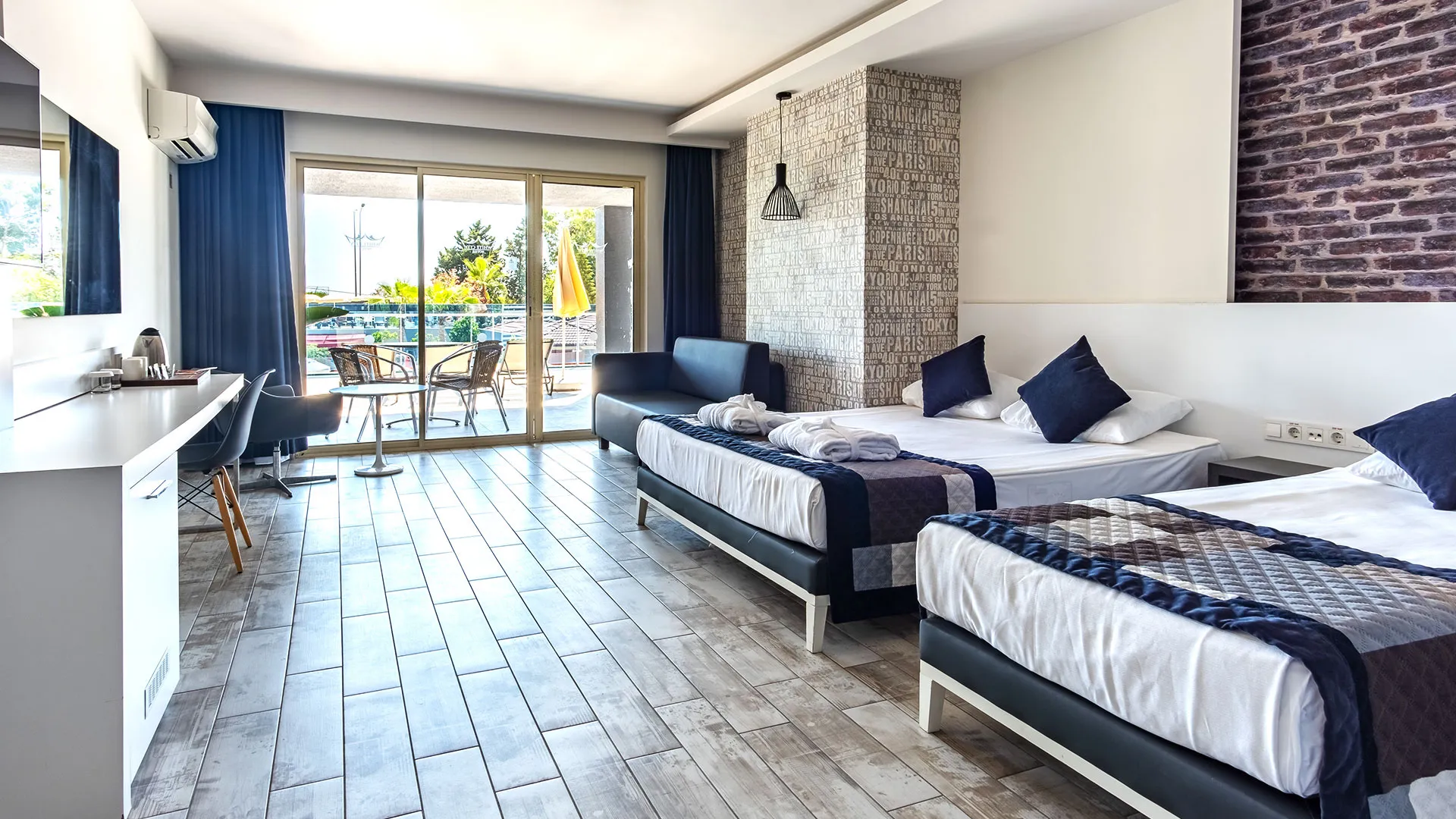 White City Beach Hotel – 13