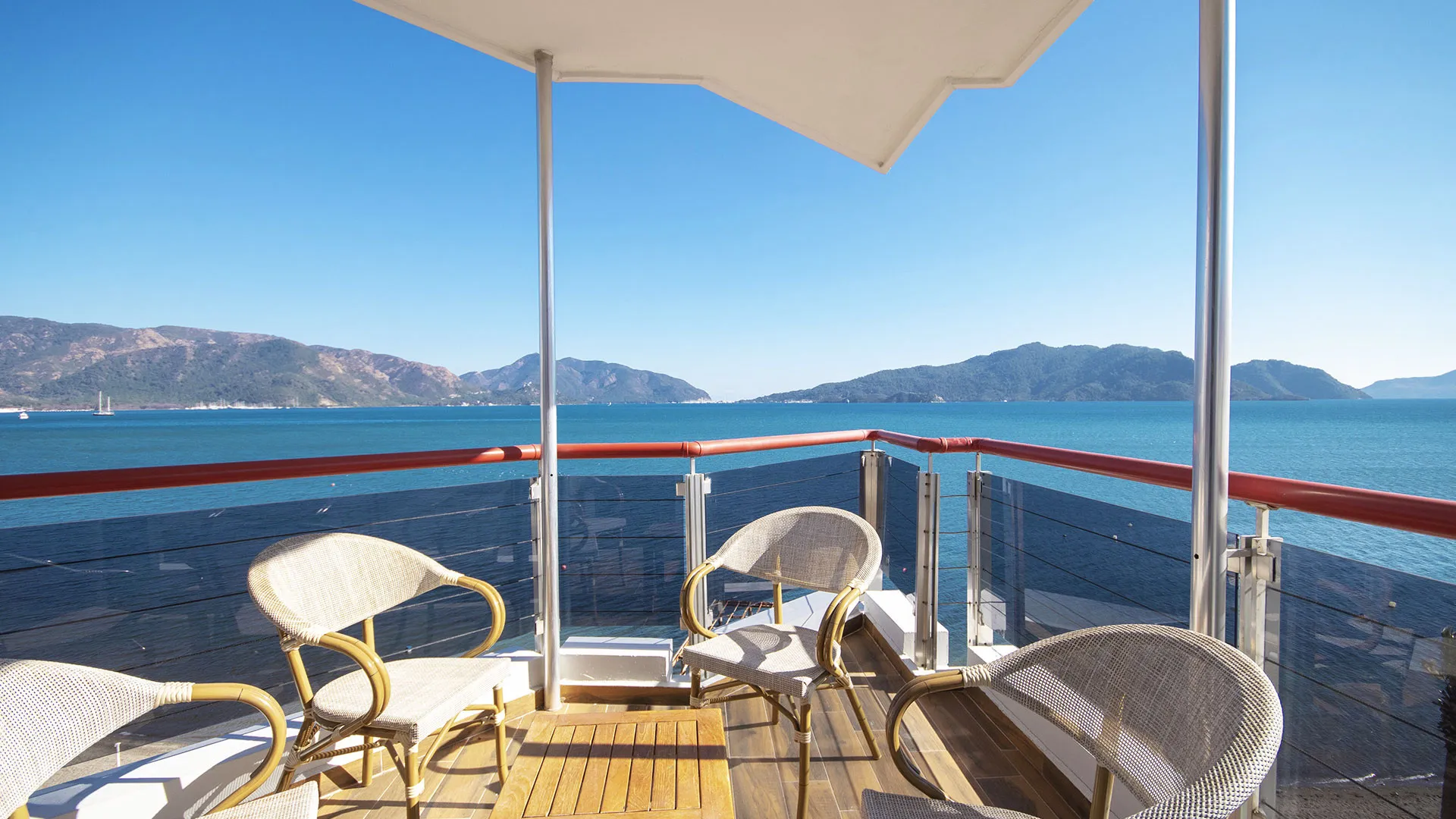 Poseidon Hotel – 45