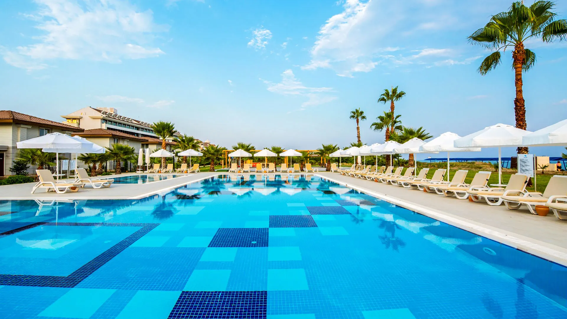 Crystal Boutique Beach – 5
