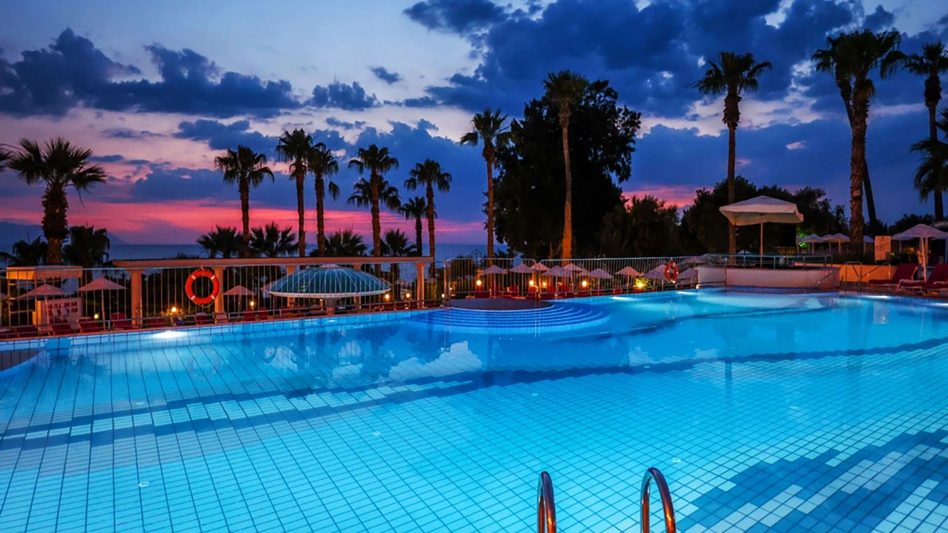Grand Blue Sky Hotel – 26