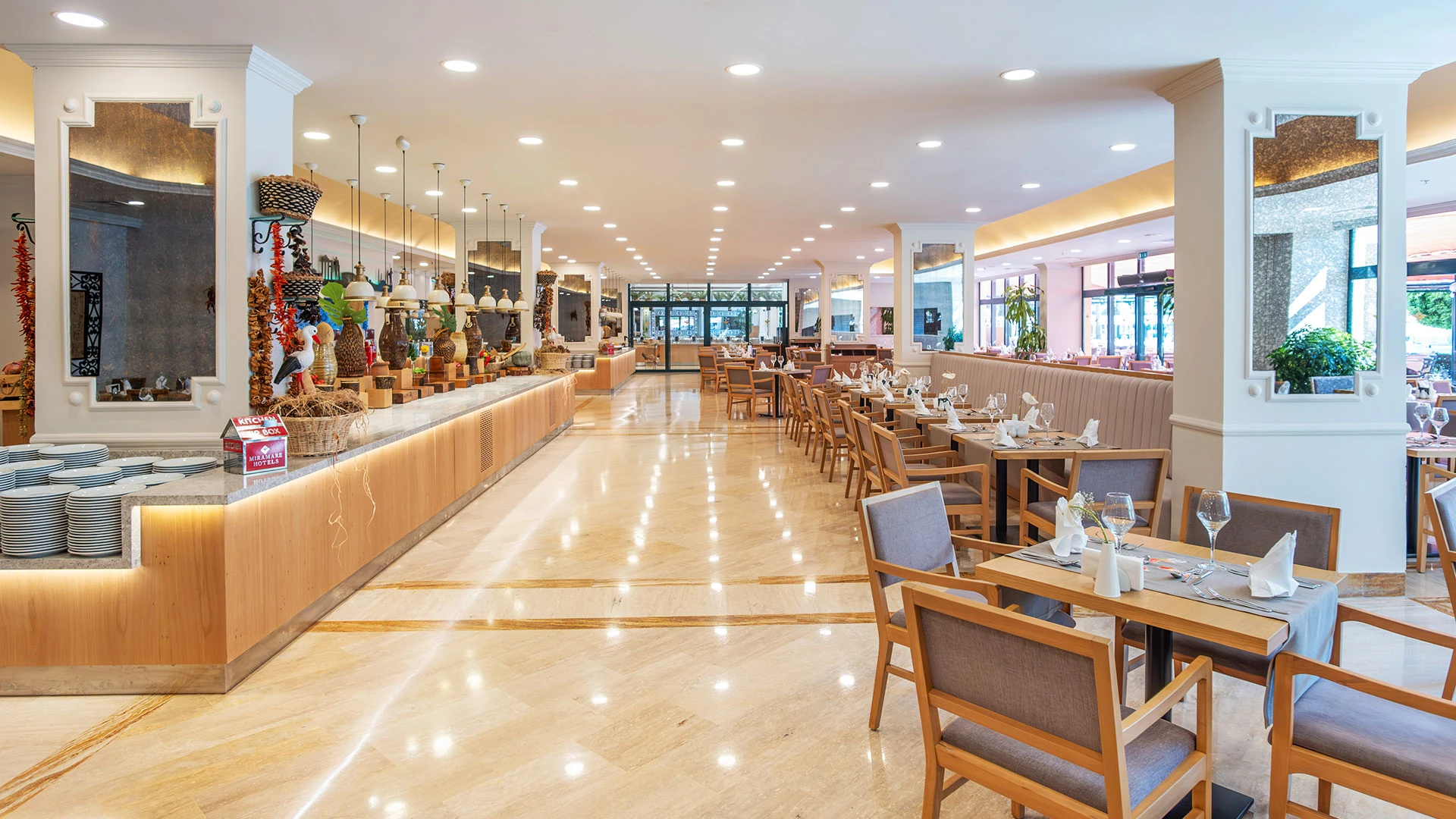 Miramare Queen Hotel – 51