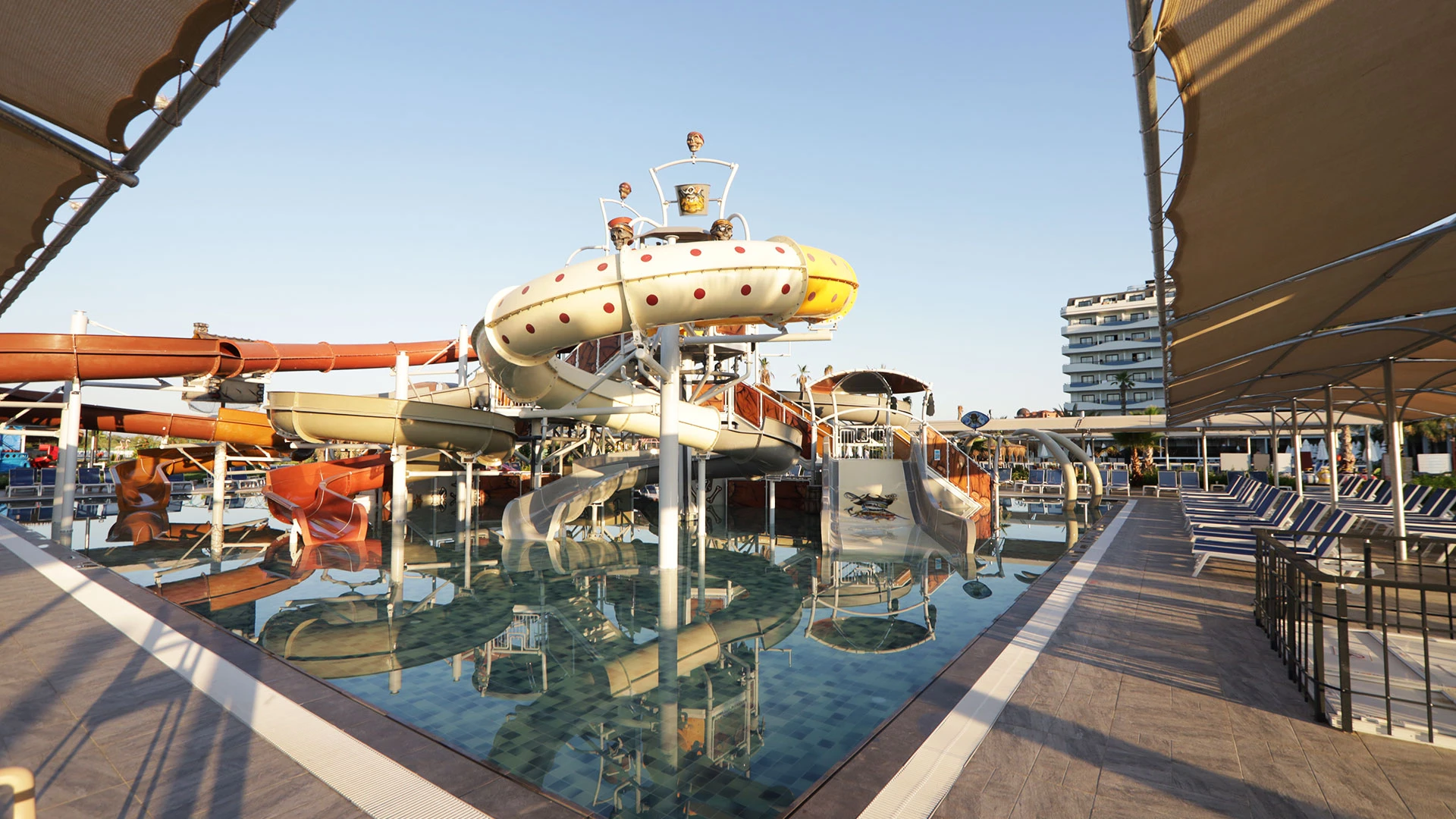 Dream Water World – 15
