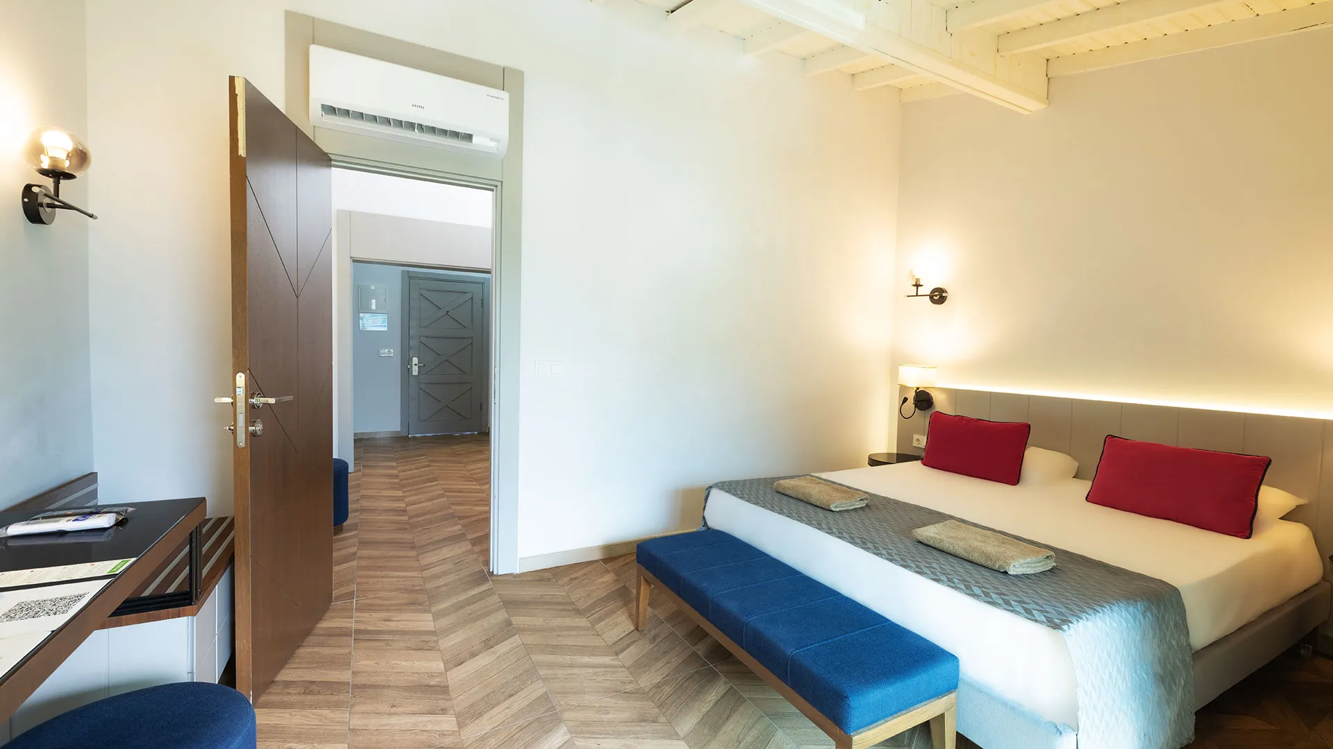 Crystal Flora Beach Resort – 14
