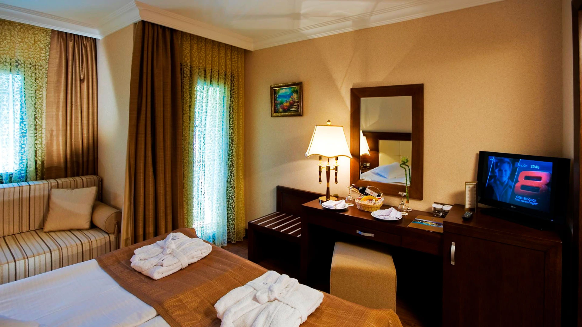 Latanya Park Resort – 53
