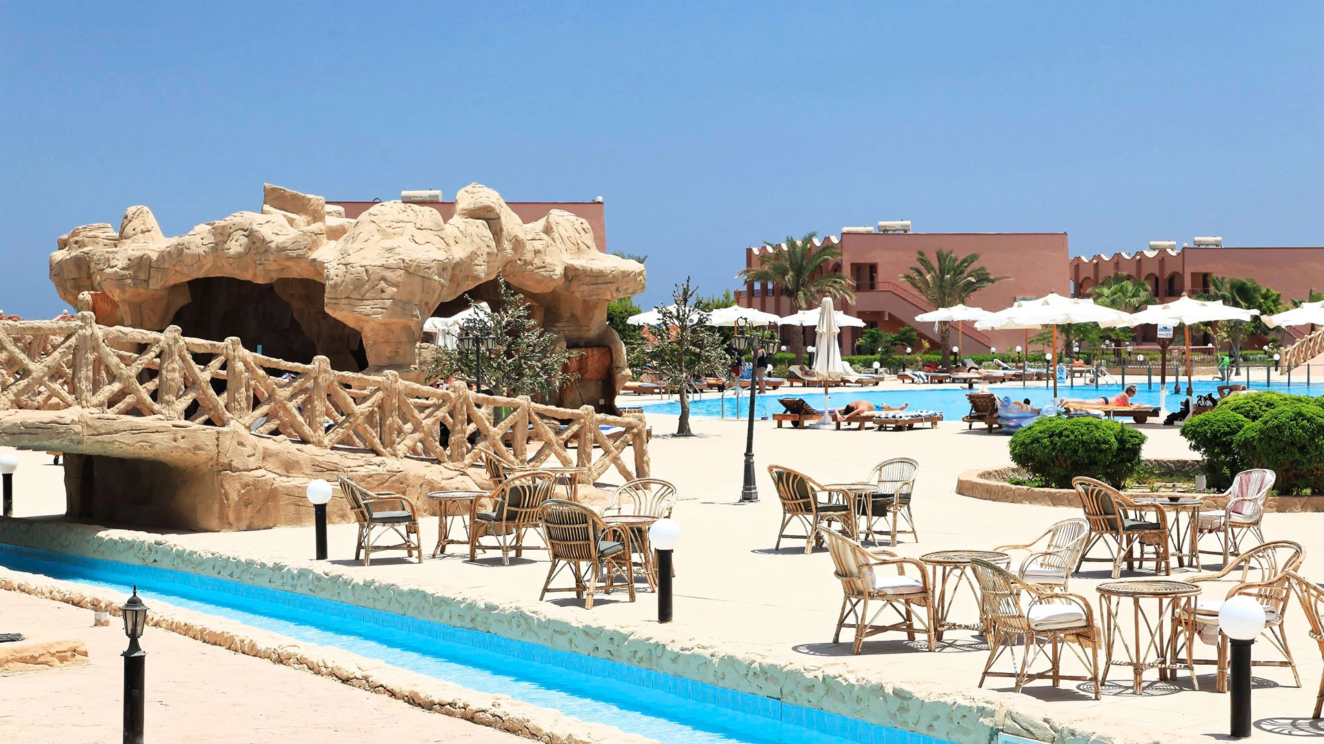 THE THREE CORNERS HAPPY LIFE BEACH RESORT Почивка в Хургада с чартър от София – 6