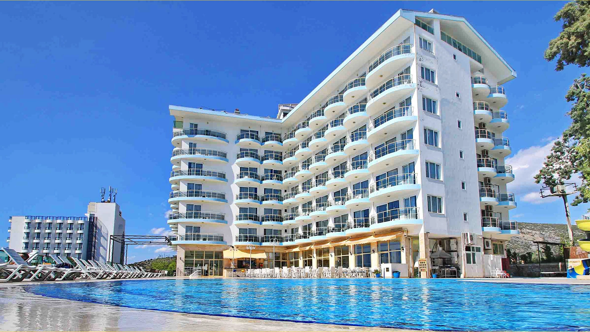 Arora Hotel – 14