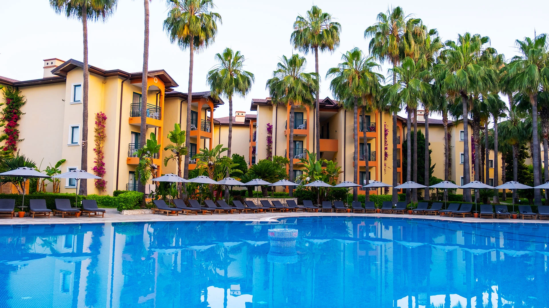 Miramare Queen Hotel – 11