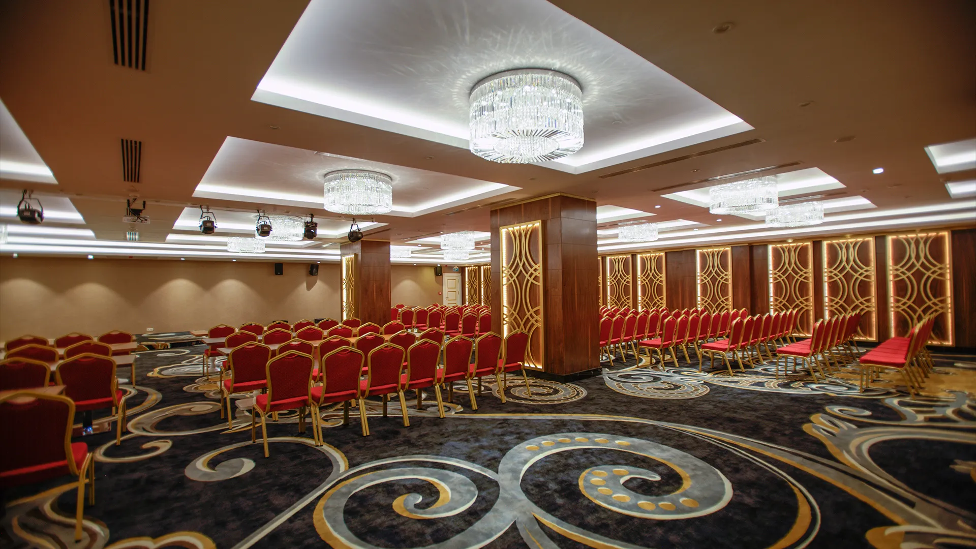 AZURA DELUXE RESORT & SPA HOTEL Почивка в Анталия с чартър от Бургас – 28