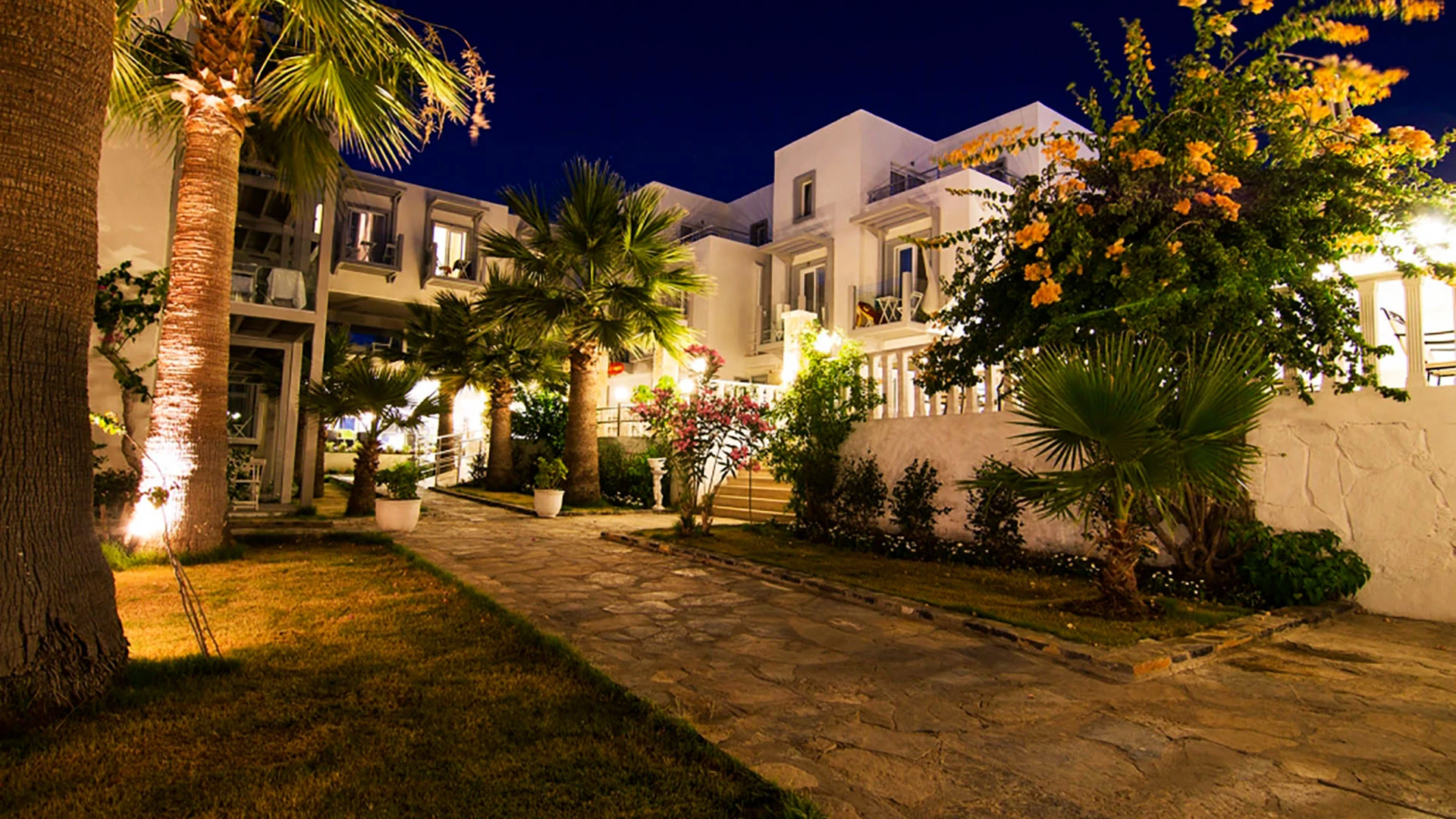 Charm Beach Hotel – 10