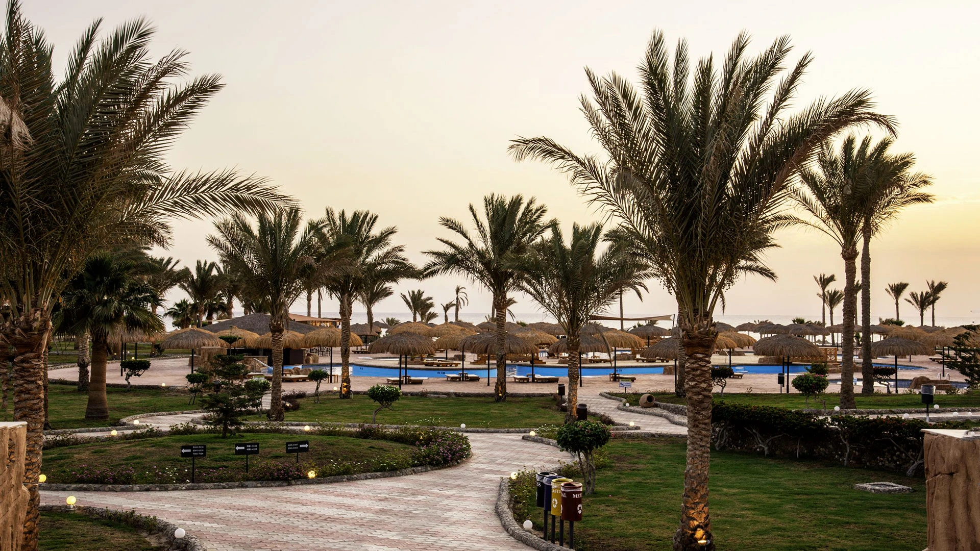 THE THREE CORNERS SEA BEACH RESORT Нова Година - Почивка в Хургада с чартър от София – 8